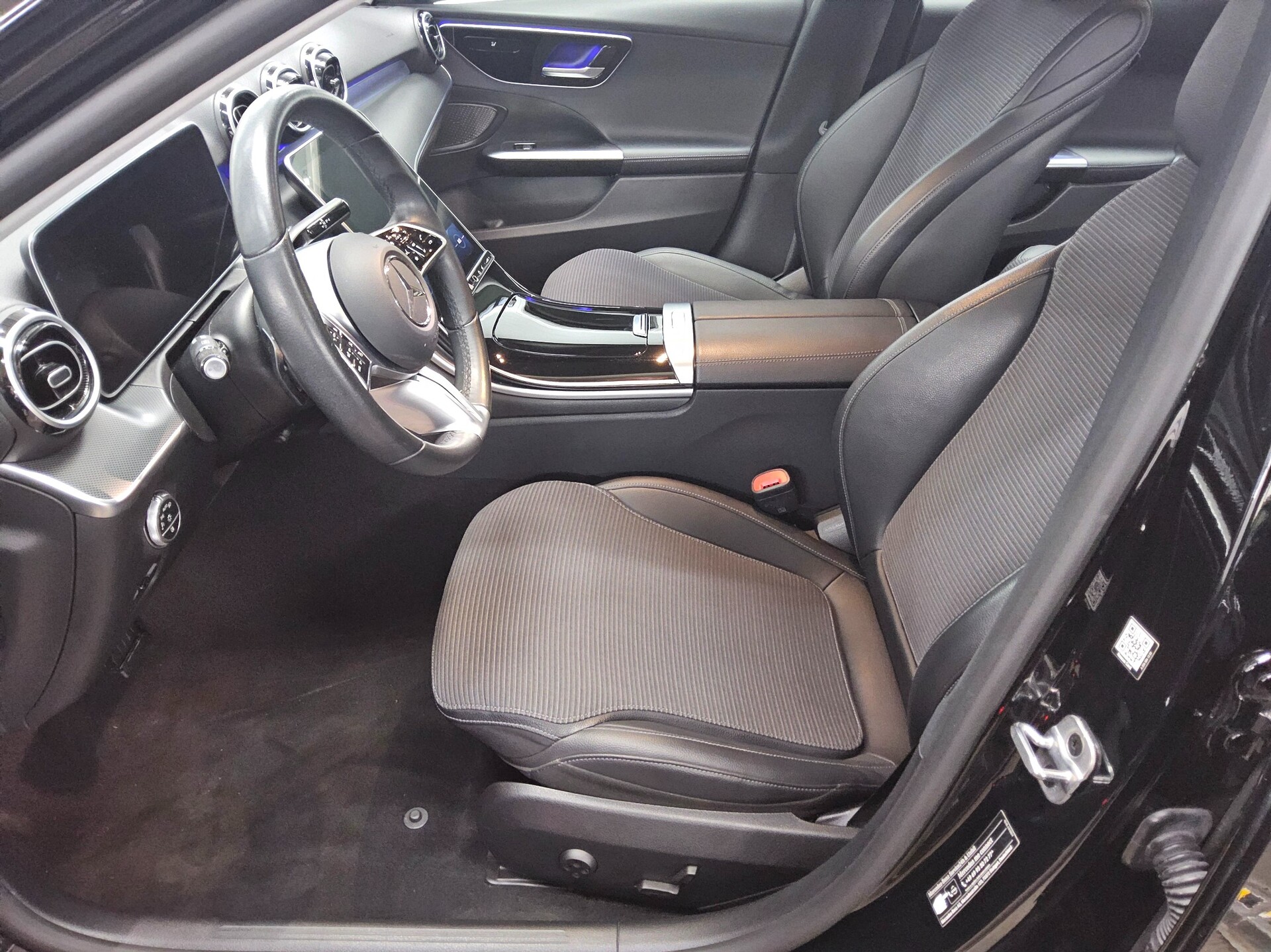 Mercedes-Benz C 200 T d Avantgarde T-Leder Navi LED MBUX+ RfK 9