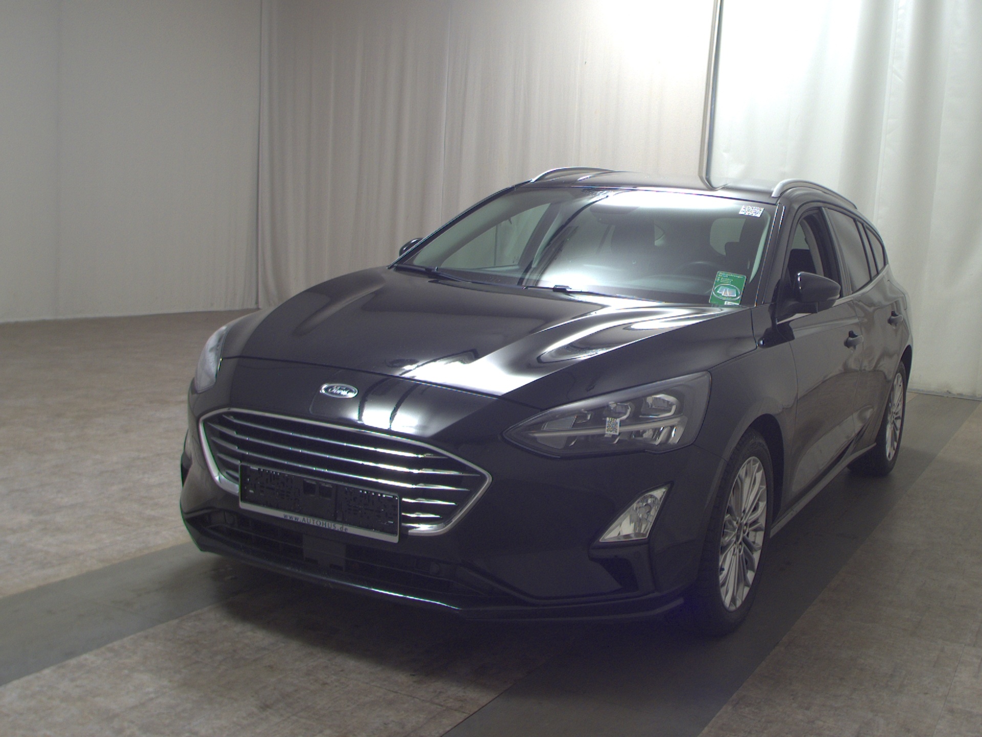 Ford Focus Turnier 2.0 EB Titanium Navi LED RFK SHZ 2