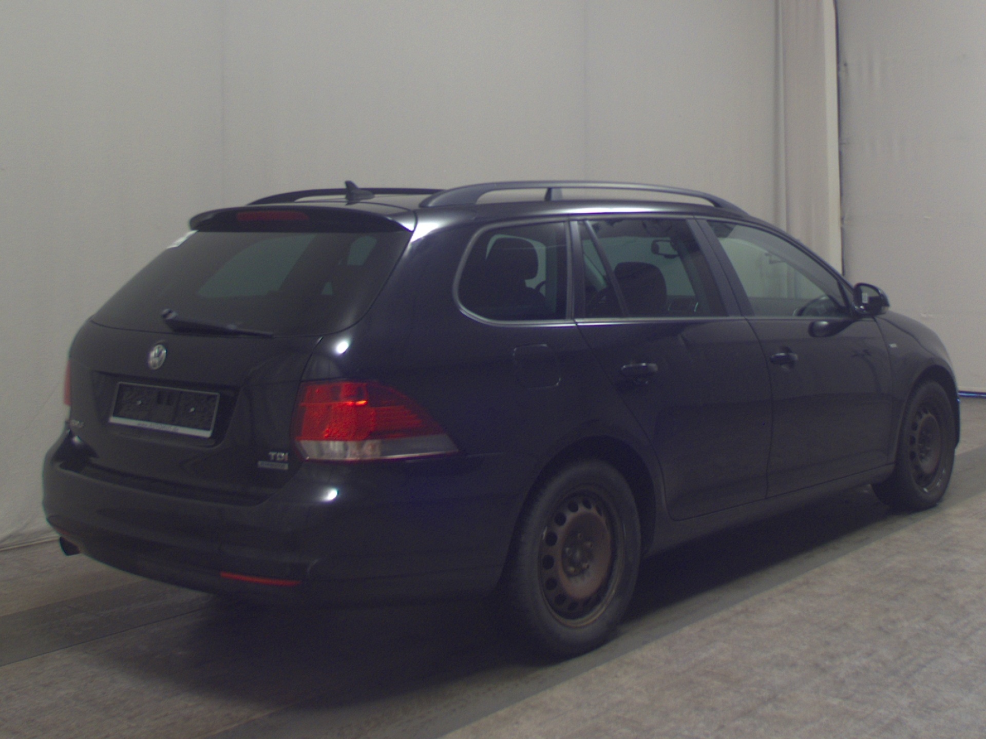 Volkswagen Golf-6 Var. 1.6 TDI Match T-Leder PDC Tempomat 4