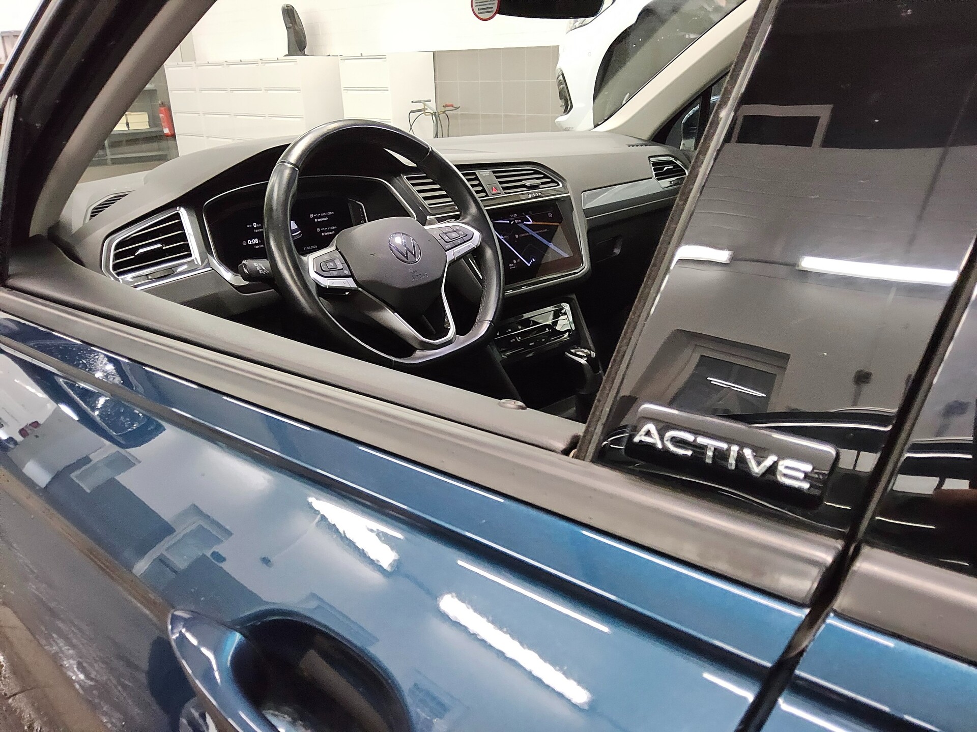 Volkswagen Tiguan 1.4 TSI eHybrid Active Navi AHK DC LED 12