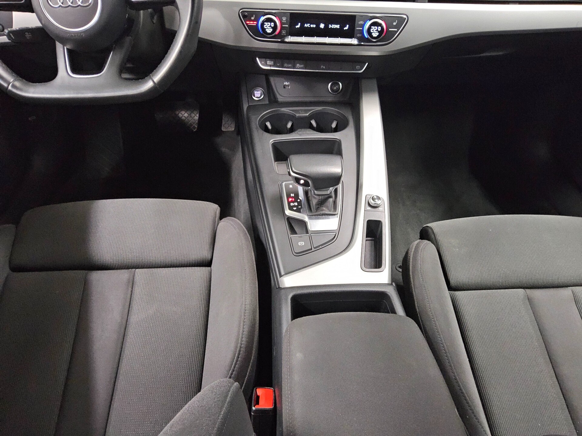 Audi A4 Avant 40 TDI S-Line Ext. Navi+ LED 6