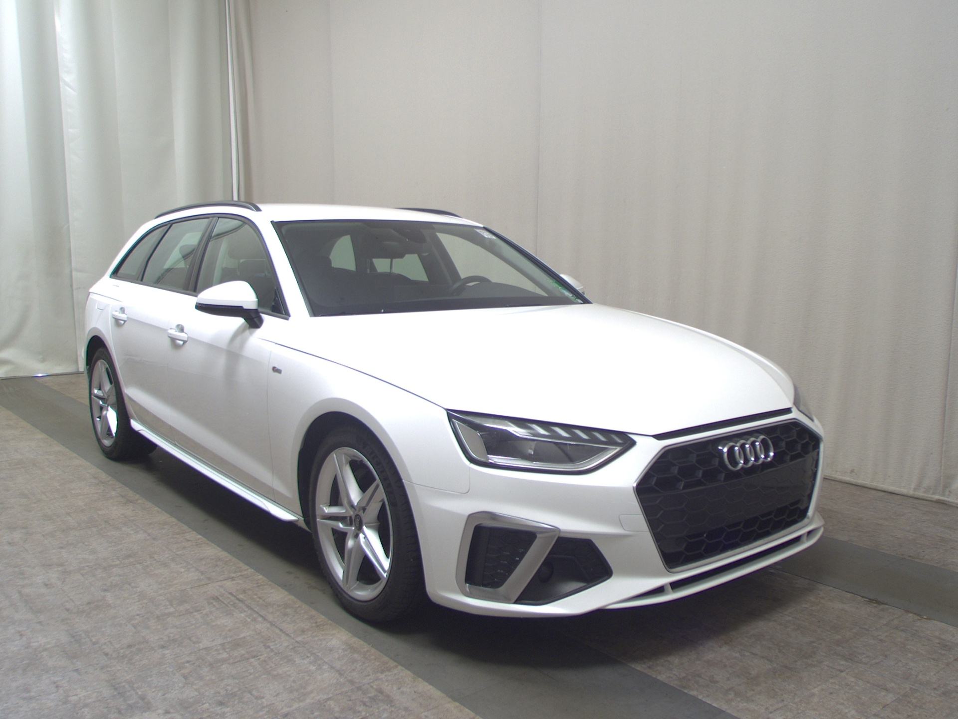 Audi A4 Avant 40 TDI S-Line Ext. Navi+ LED 3