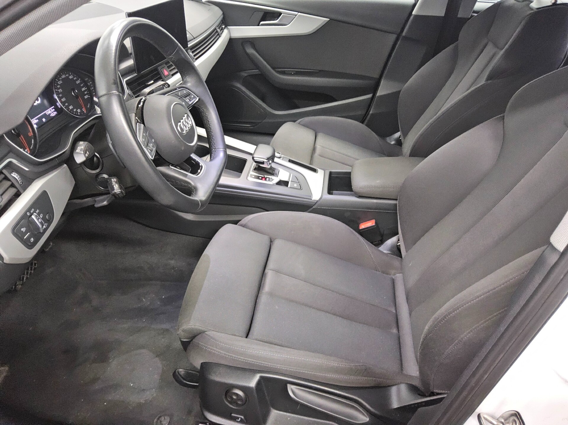 Audi A4 Avant 40 TDI S-Line Ext. Navi+ LED 8