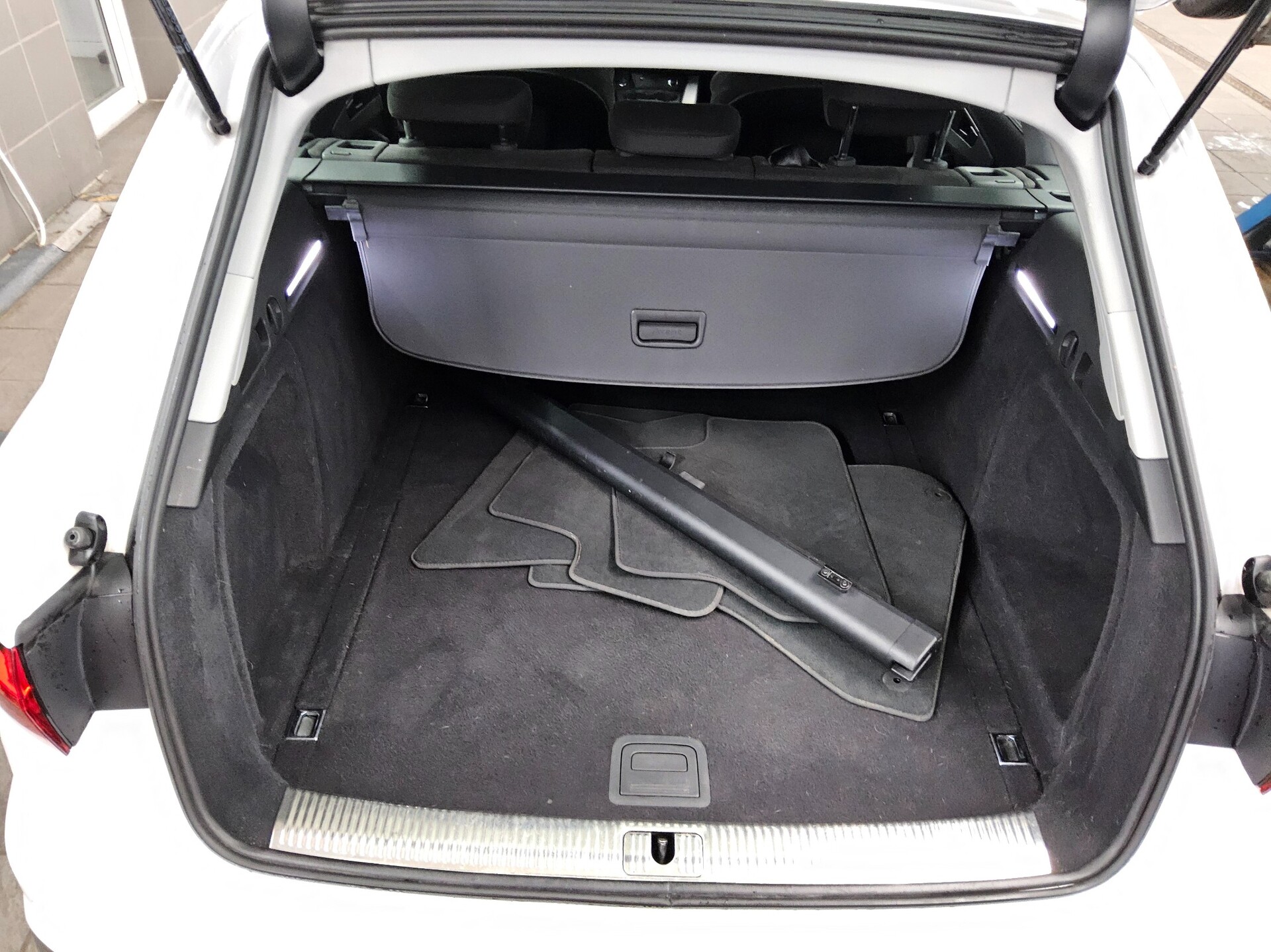 Audi A4 Avant 40 TDI S-Line Ext. Navi+ LED 11