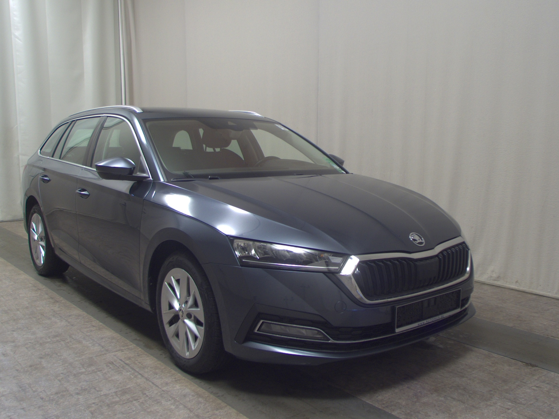 Skoda Octavia Kombi 2.0 TDI Style Navi LED Virtual RFK 3