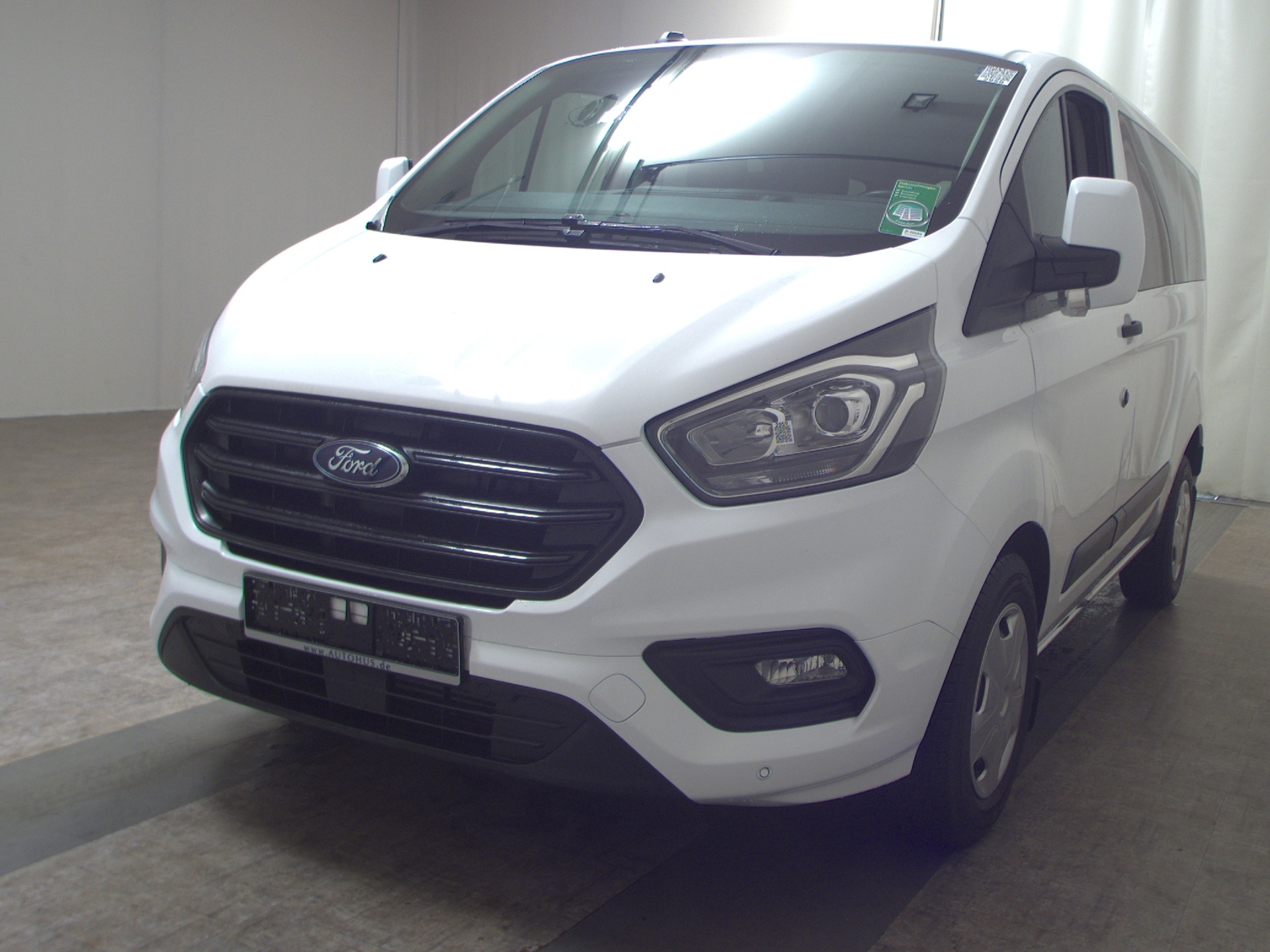 Ford Transit Custom 2.0 TDCi Trend Leder L1 9-Sitze 2