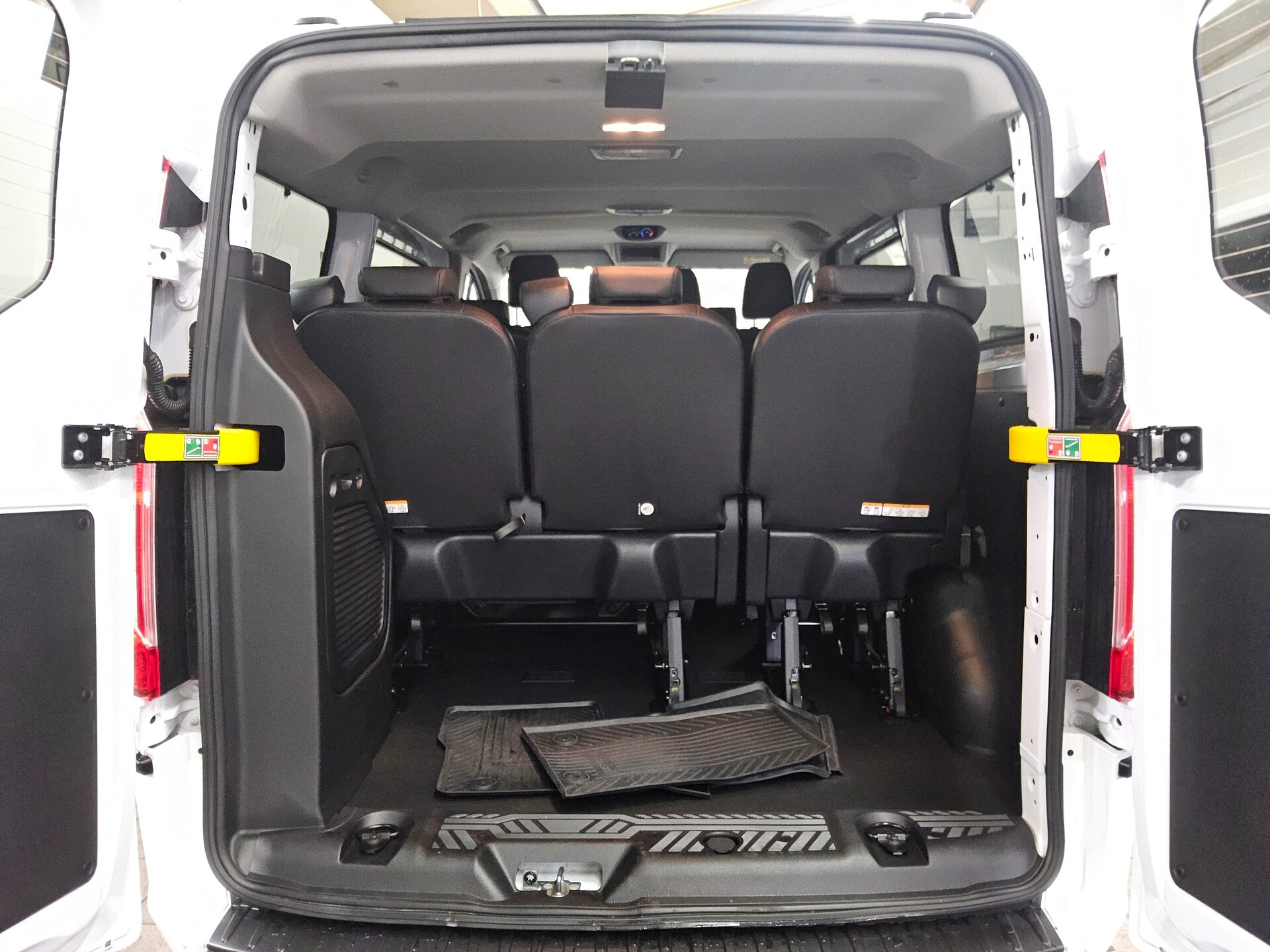 Ford Transit Custom 2.0 TDCi Trend Leder L1 9-Sitze 11