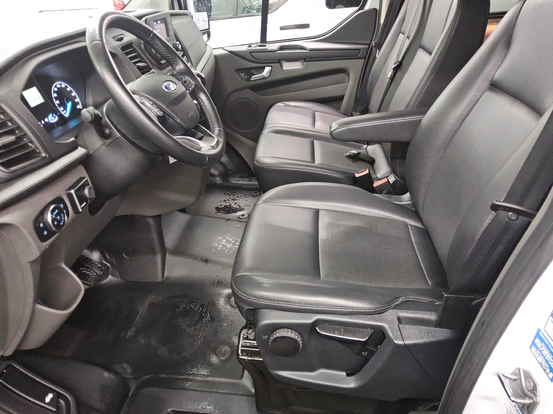 Ford Transit Custom 2.0 TDCi Trend Leder L1 9-Sitze 7