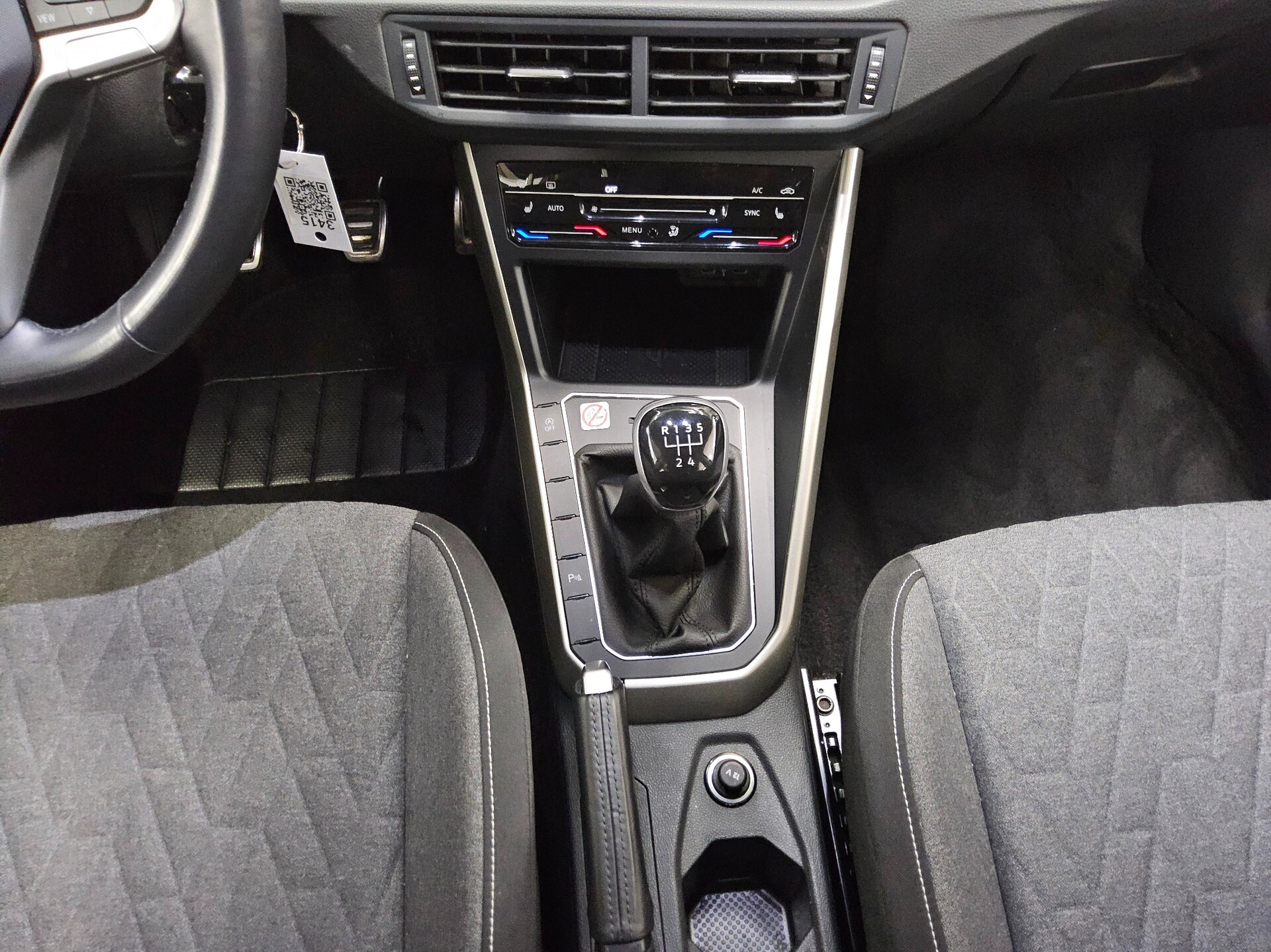 Volkswagen Taigo 1.0 TSI Move Navi LED DC SHZ DAB PDC 6