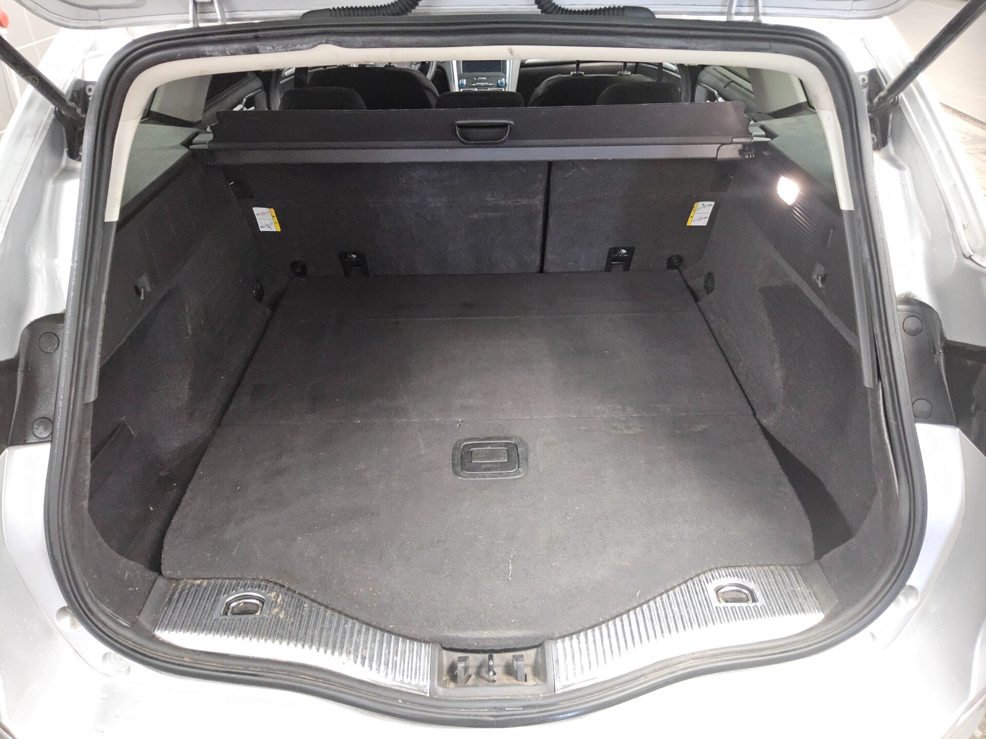 Ford Mondeo Turnier 2.0 EB Trend Navi Pano SHZ 13