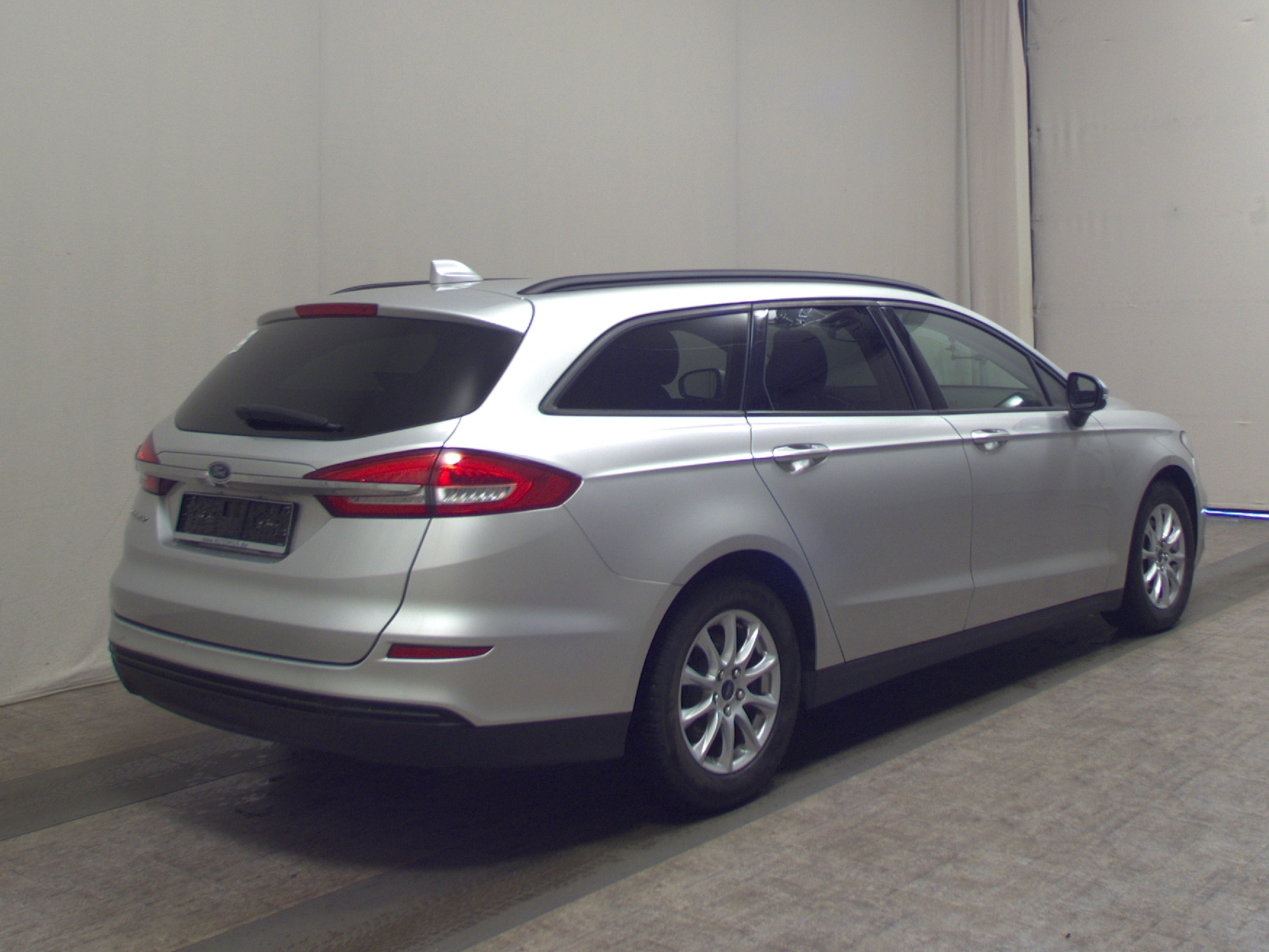 Ford Mondeo Turnier 2.0 EB Trend Navi Pano SHZ 4