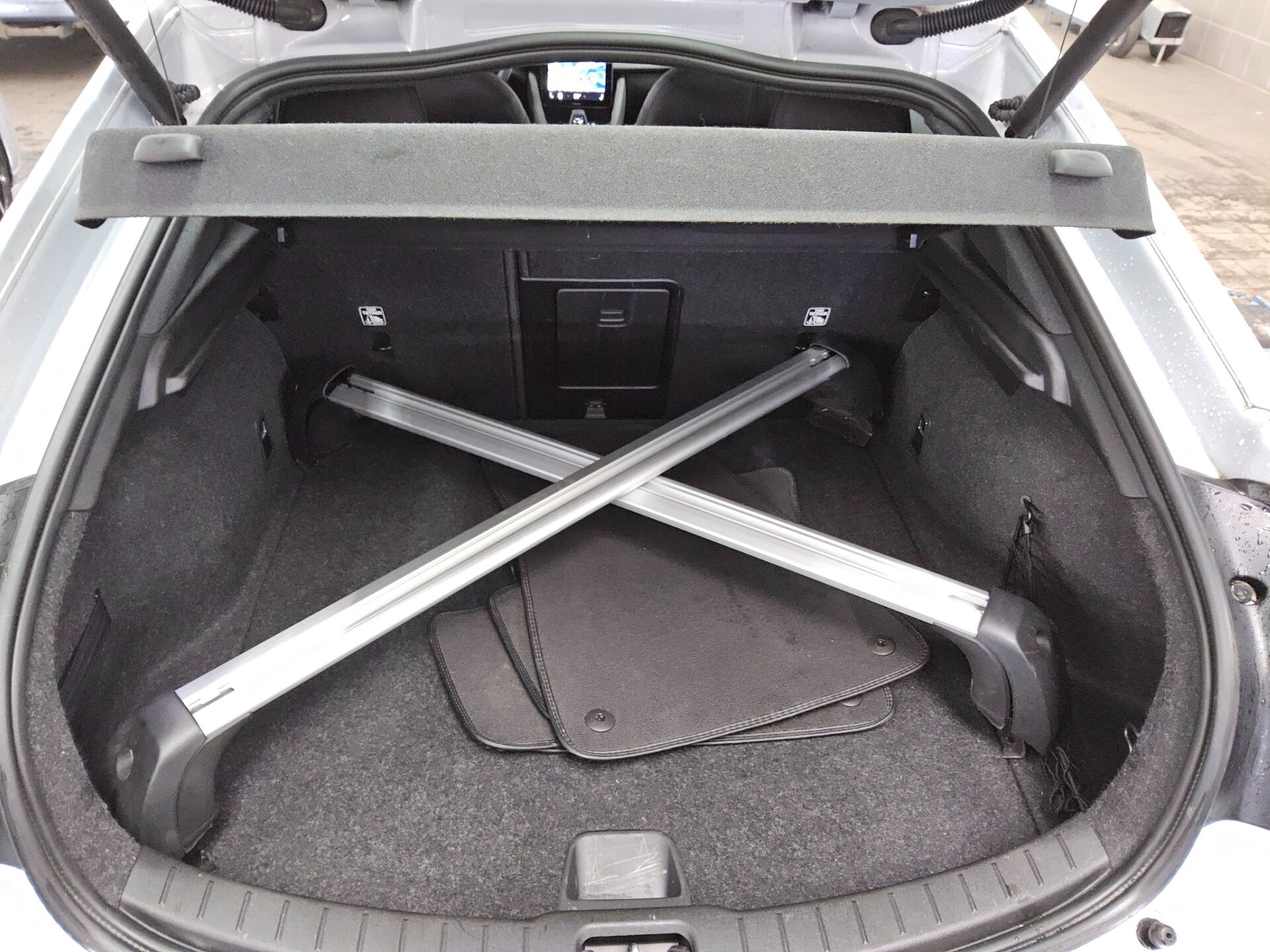 Polestar 2 Long Range Dual Navi LED 360° ACC Shz PDC 12