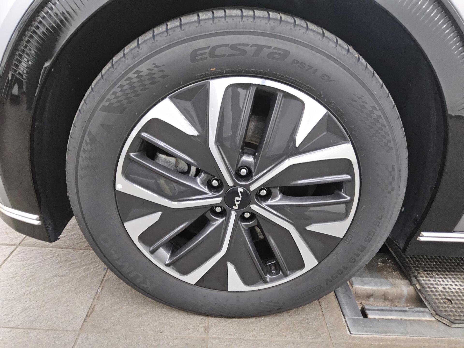 Kia EV6 Leder Navi LED Shz Wärmep. PDC 11