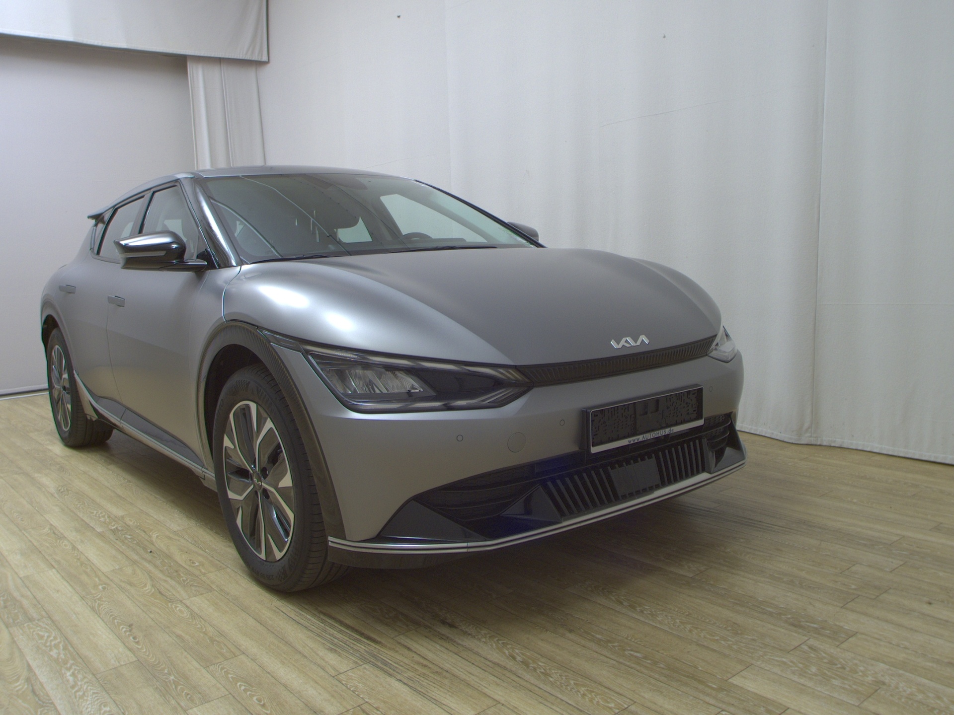 Kia EV6 Leder Navi LED Shz Wärmep. PDC 3