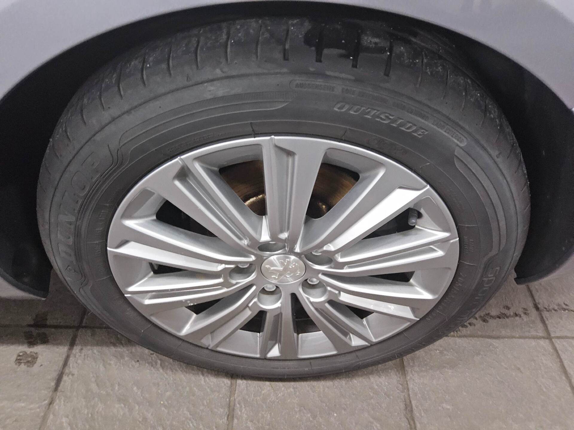 Peugeot 308 BlueHDi 130 Allure Navi LED AHK RfK ACC PDC 11