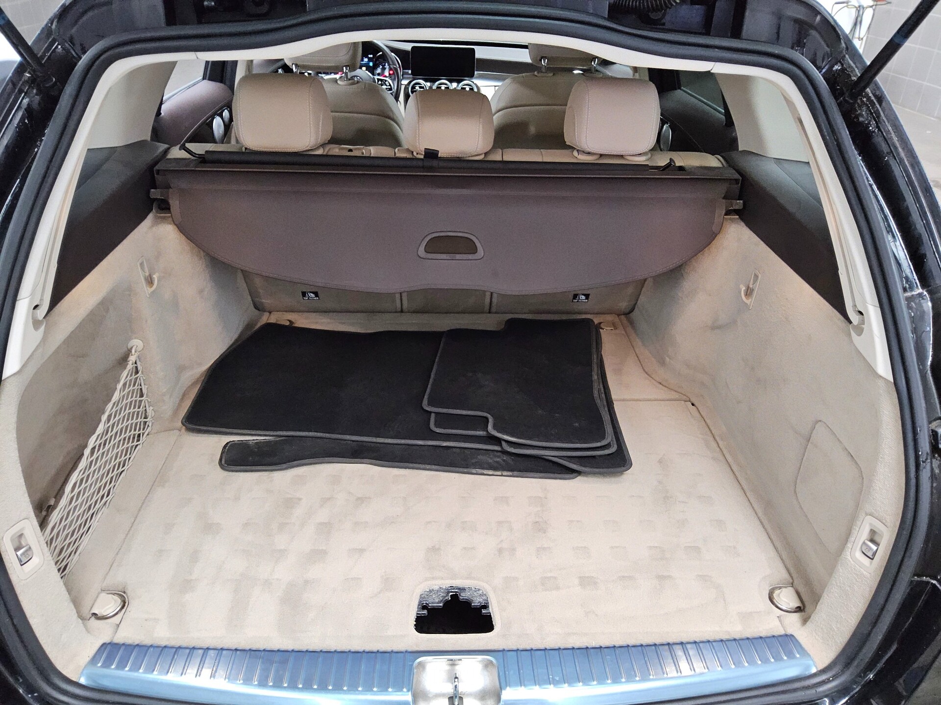 Mercedes-Benz C 200 T d Exclusive Leder Navi LED HuD Burm. 11