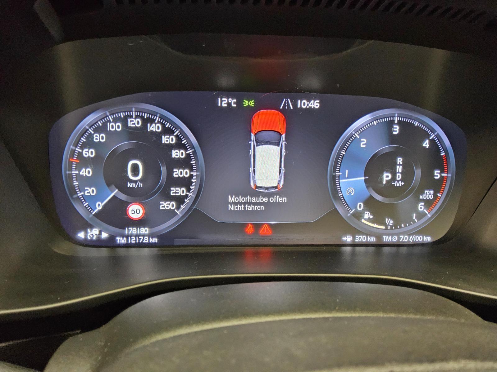 Volvo XC40 D3 Inscription Navi LED Leder 4xShz PDC RfK 8