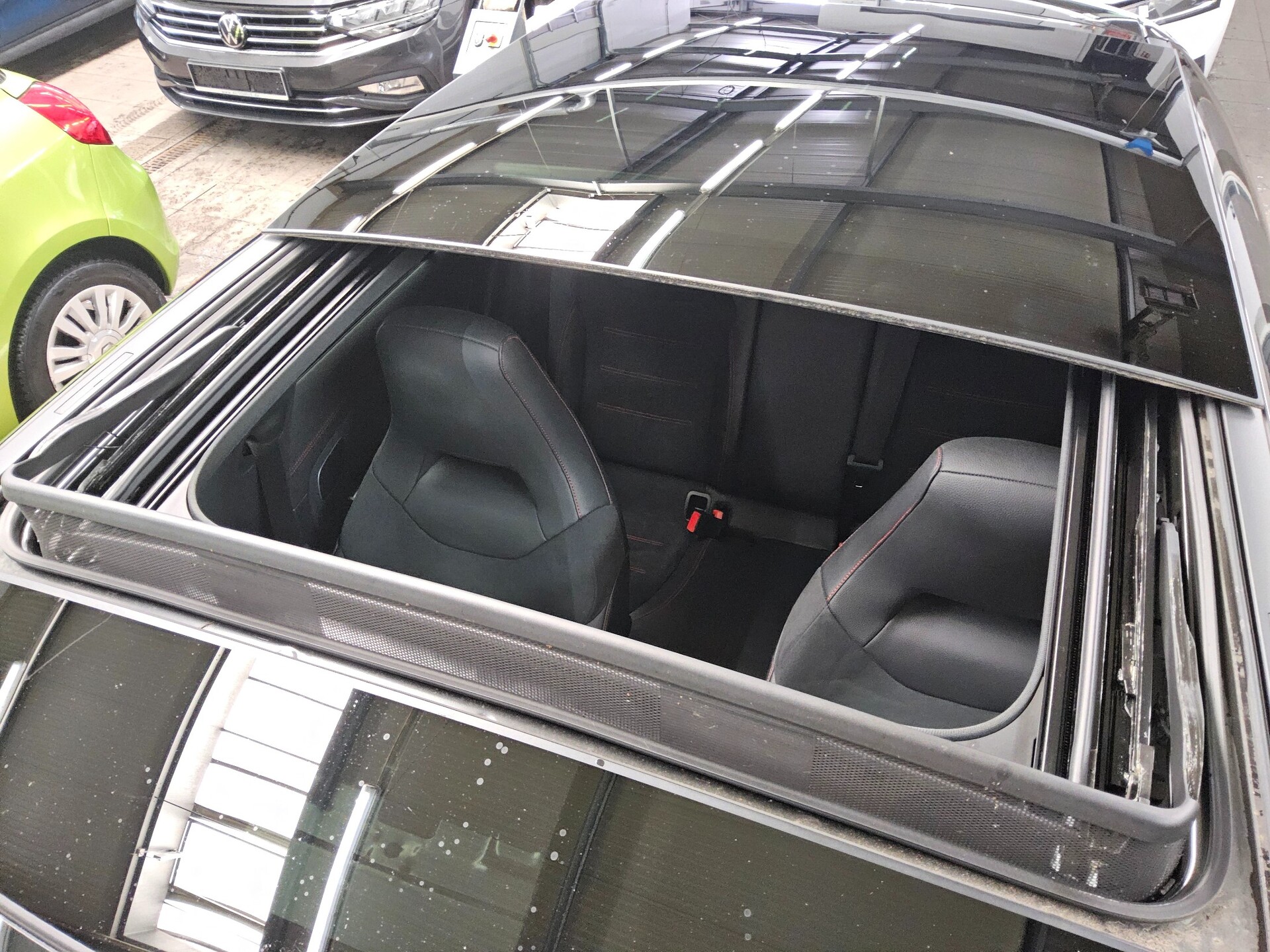 Mercedes-Benz CLA 250 Shooting Brake e AMG-Line Navi LED Pano 12