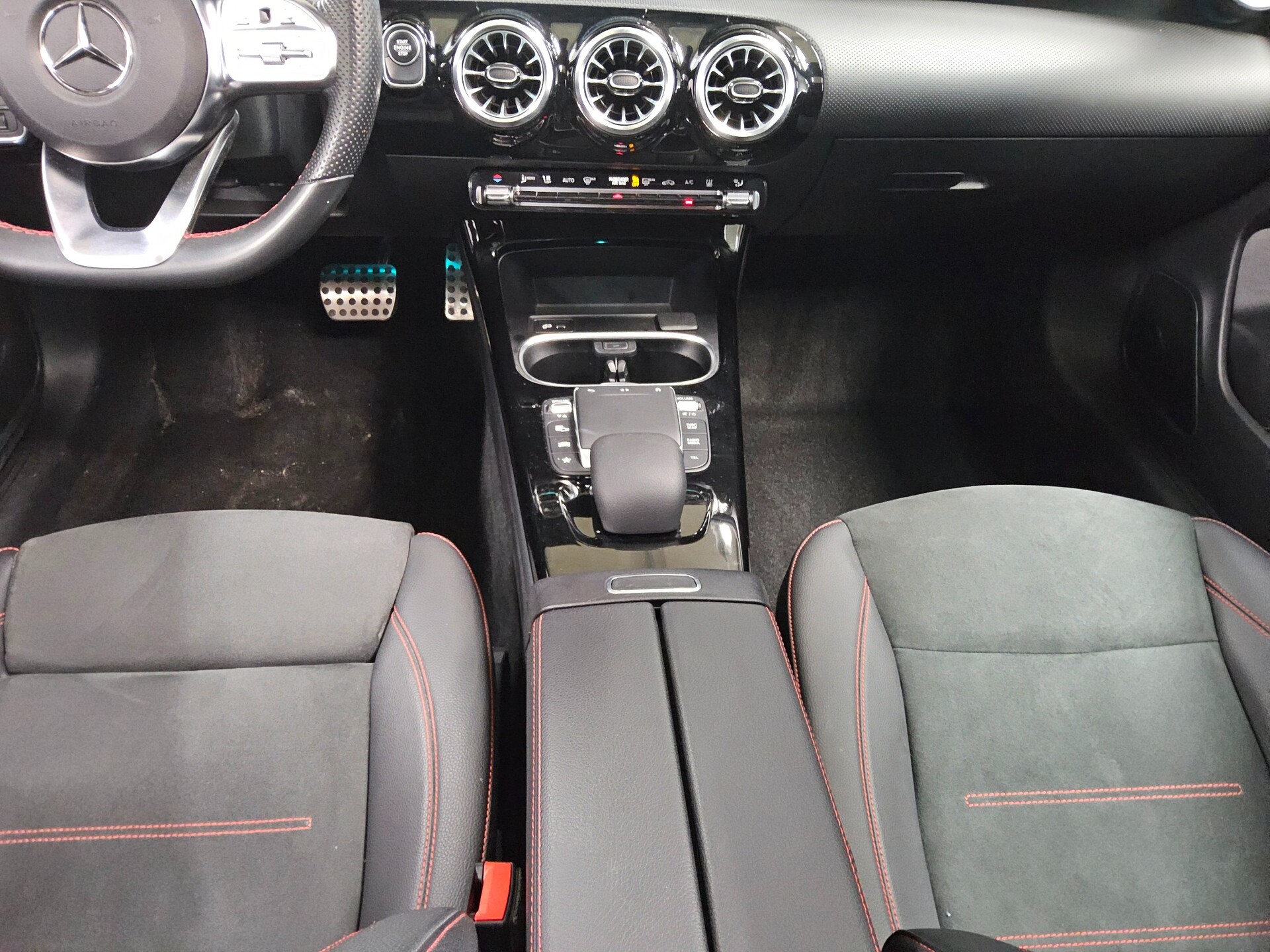 Mercedes-Benz CLA 250 Shooting Brake e AMG-Line Navi LED Pano 6