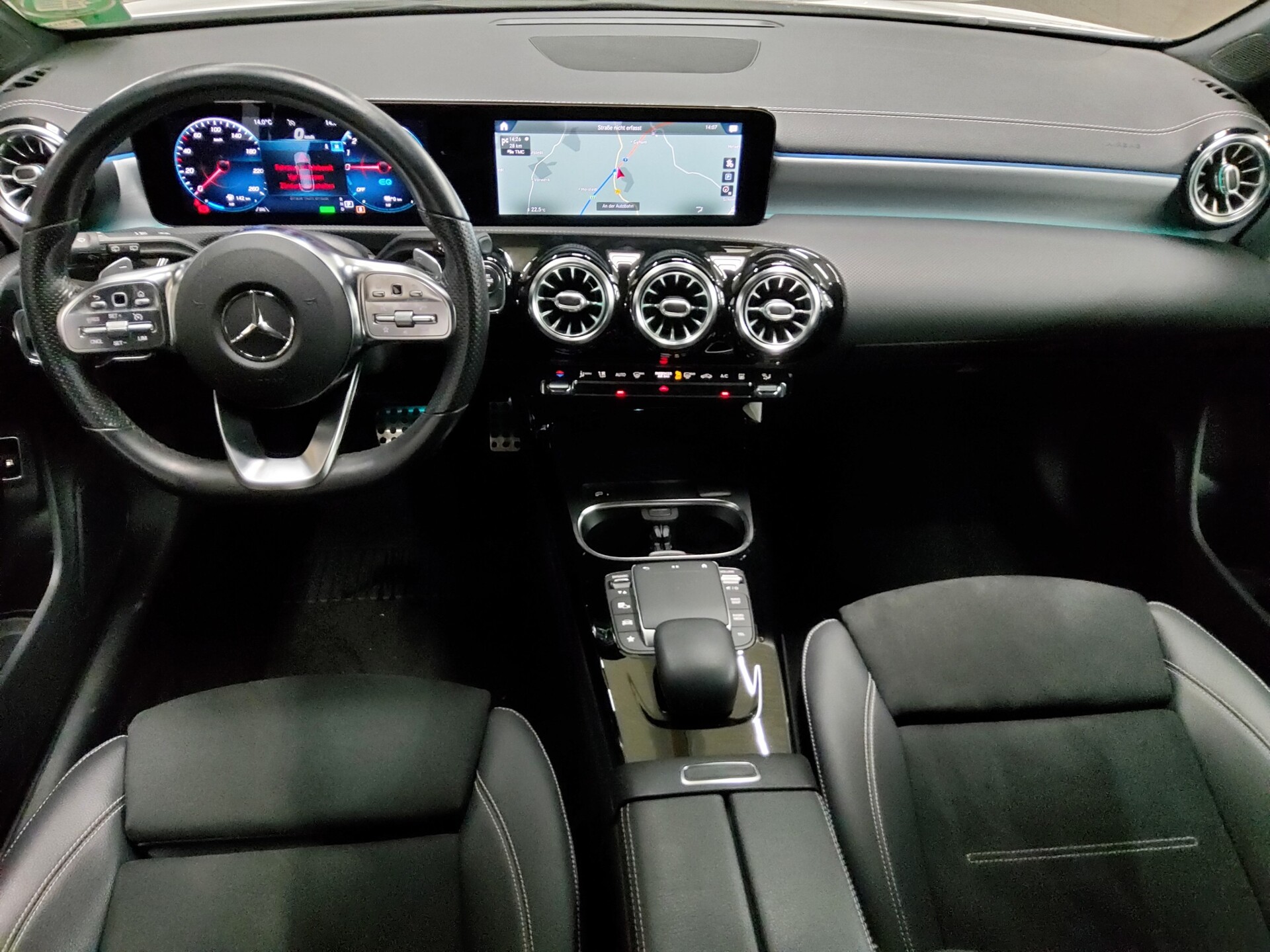 Mercedes-Benz CLA 250 Shooting Brake e AMG-Line Navi LED Night 5