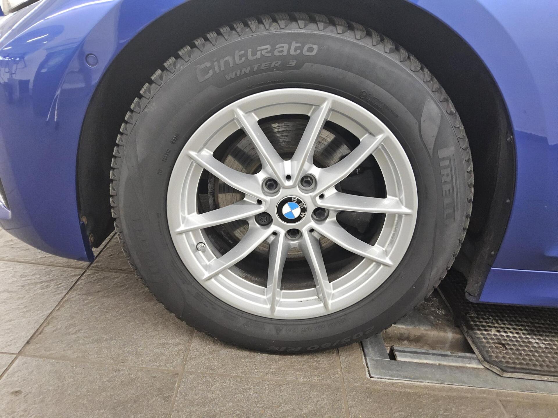 BMW 320dA Touring M-Sport Leder Navi Laser Pano HiFi 11