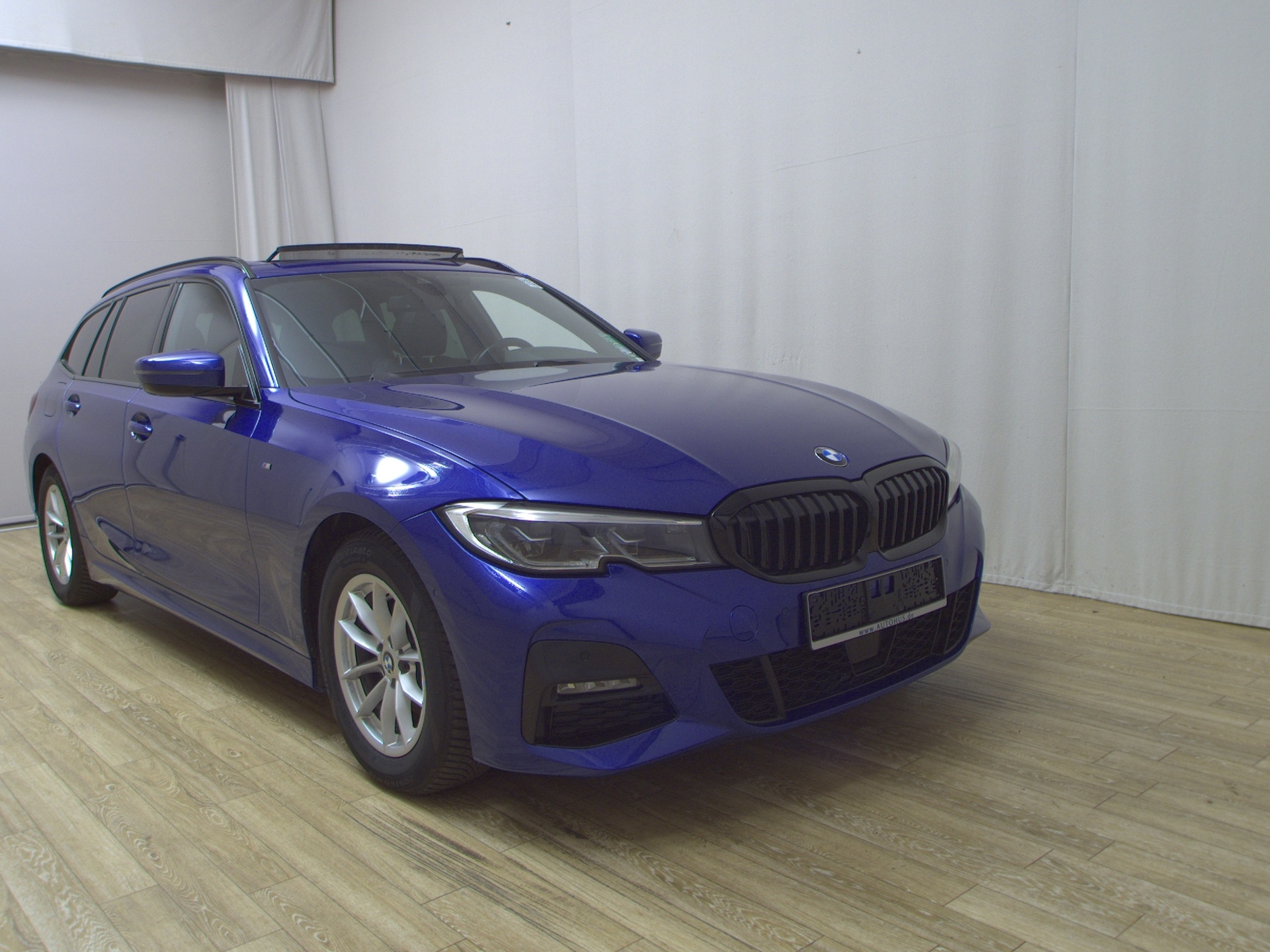 BMW 320dA Touring M-Sport Leder Navi Laser Pano HiFi 3