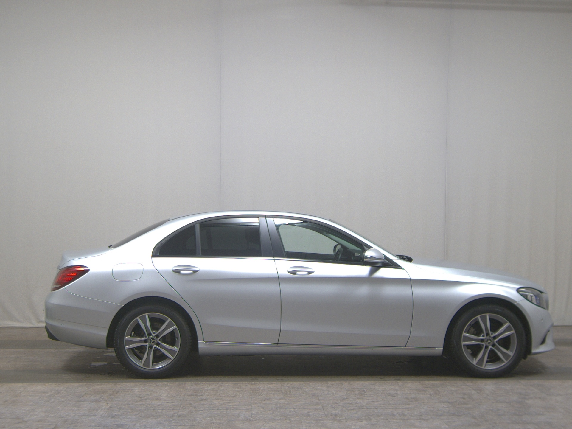 Mercedes-Benz C 200 d Navi MB-LED RfK Shz PDC Sound Tempomat