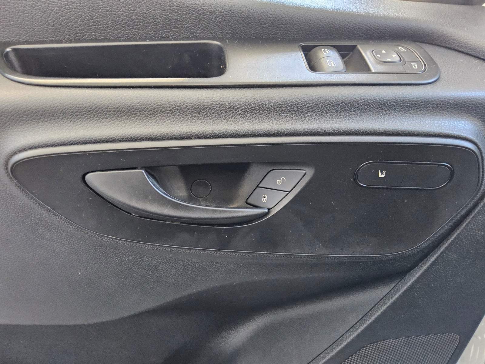 Mercedes-Benz Sprinter CDI Navi Klima RfK PDC Shz Tempomat 9