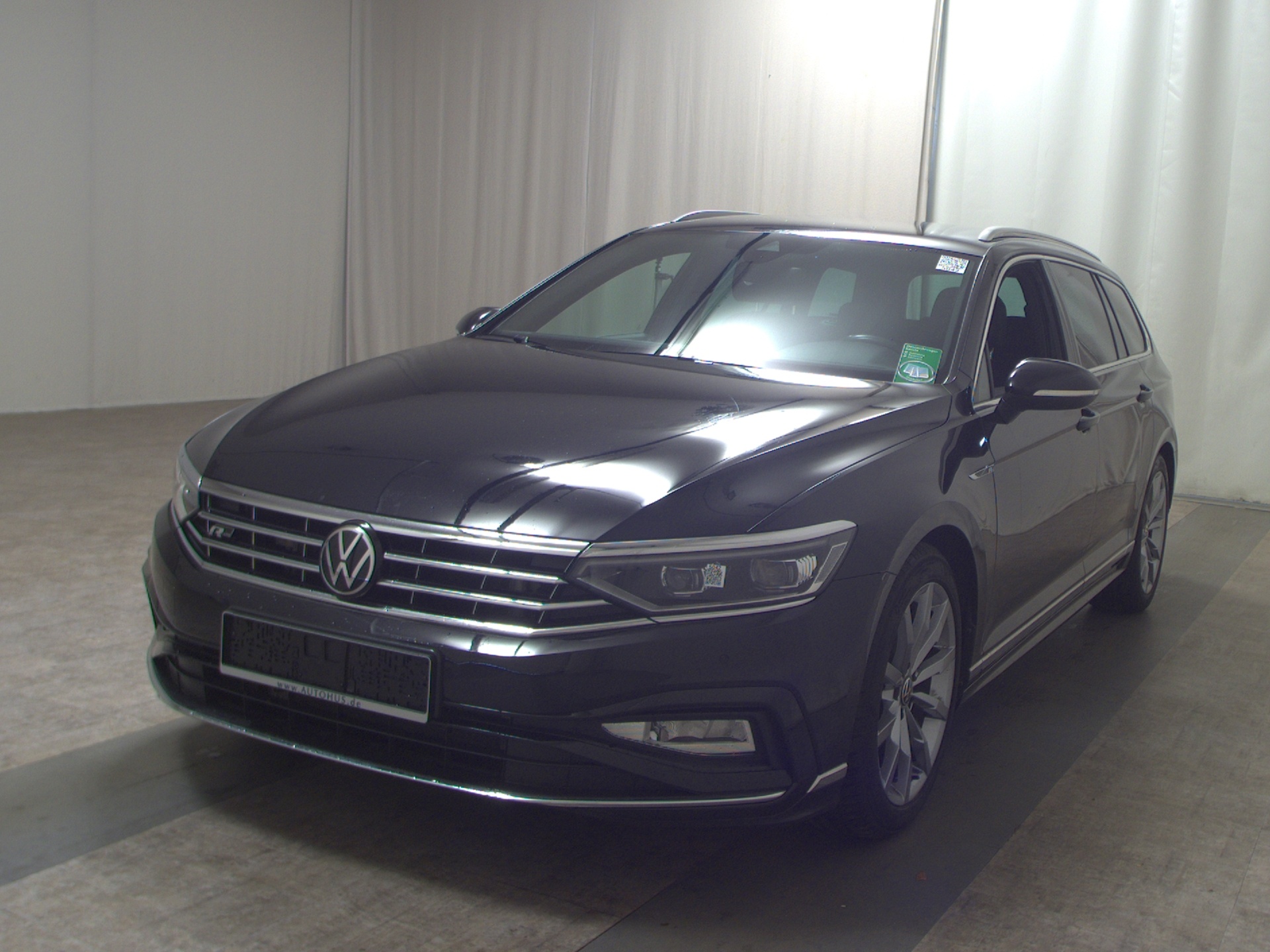 Volkswagen Passat Var. 2.0 TDI R-Line Leder Navi DC Matrix 2