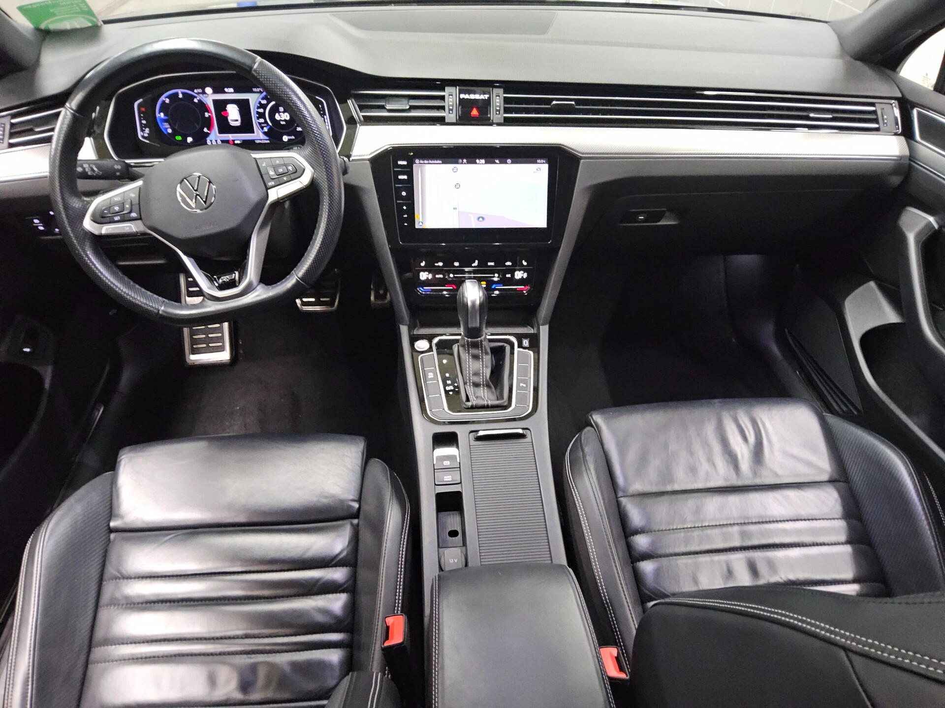 Volkswagen Passat Var. 2.0 TDI R-Line Leder Navi DC Matrix 5