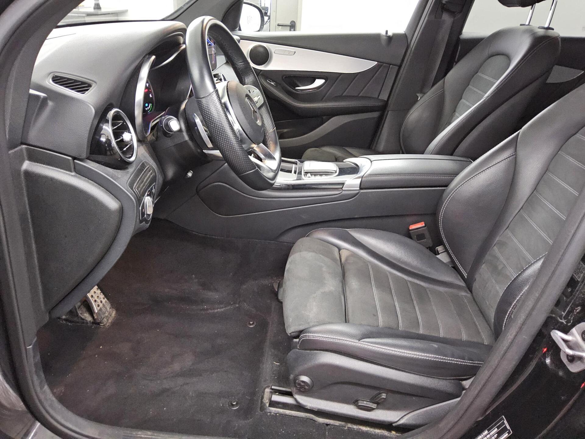 Mercedes-Benz GLC 300 de 4M AMG-Line Navi LED Night RfK AHK 8