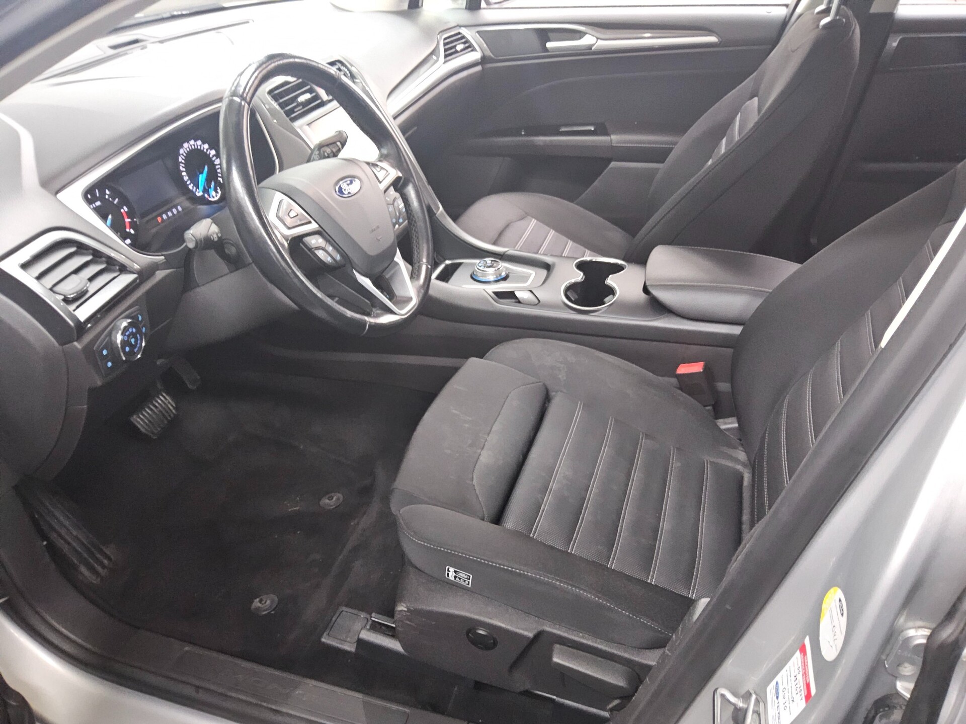 Ford Mondeo Turnier 2.0 EB Trend Navi Shz RFK PDC 8