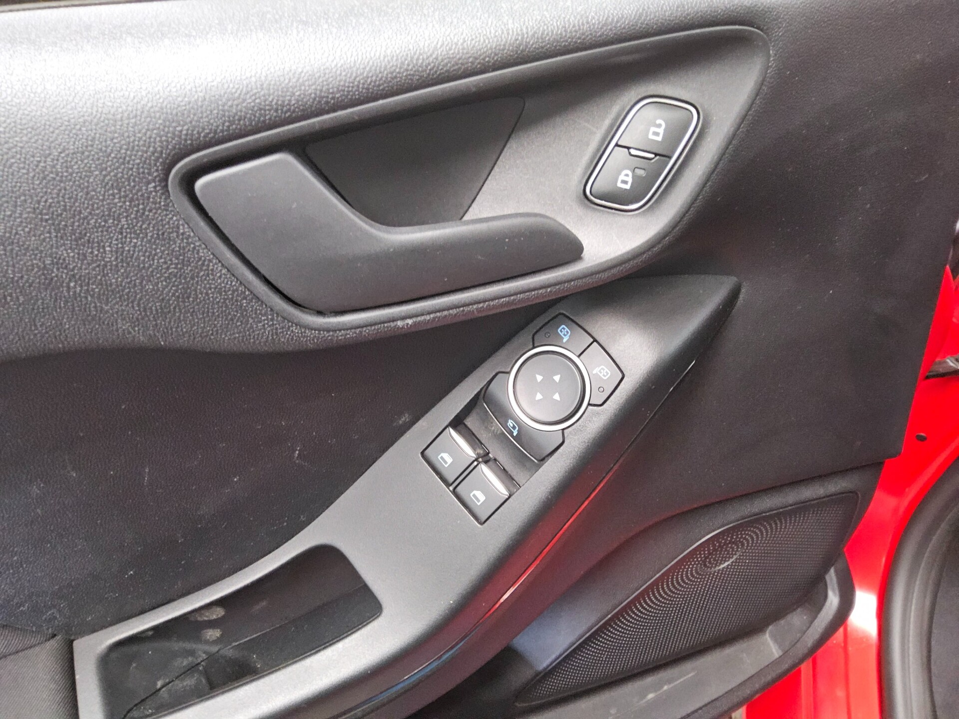 Ford Fiesta 1.1 Cool&Connect Navi PDC DAB 9