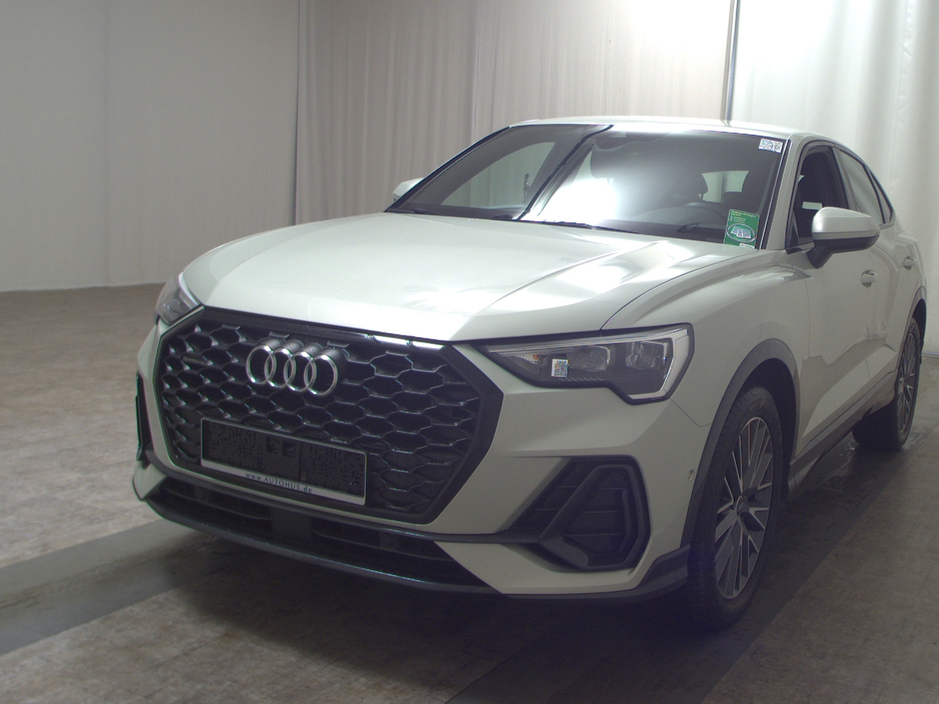 Audi Q3 Sportback 35 TDI Qu. S-Line T-Leder Navi LED 2