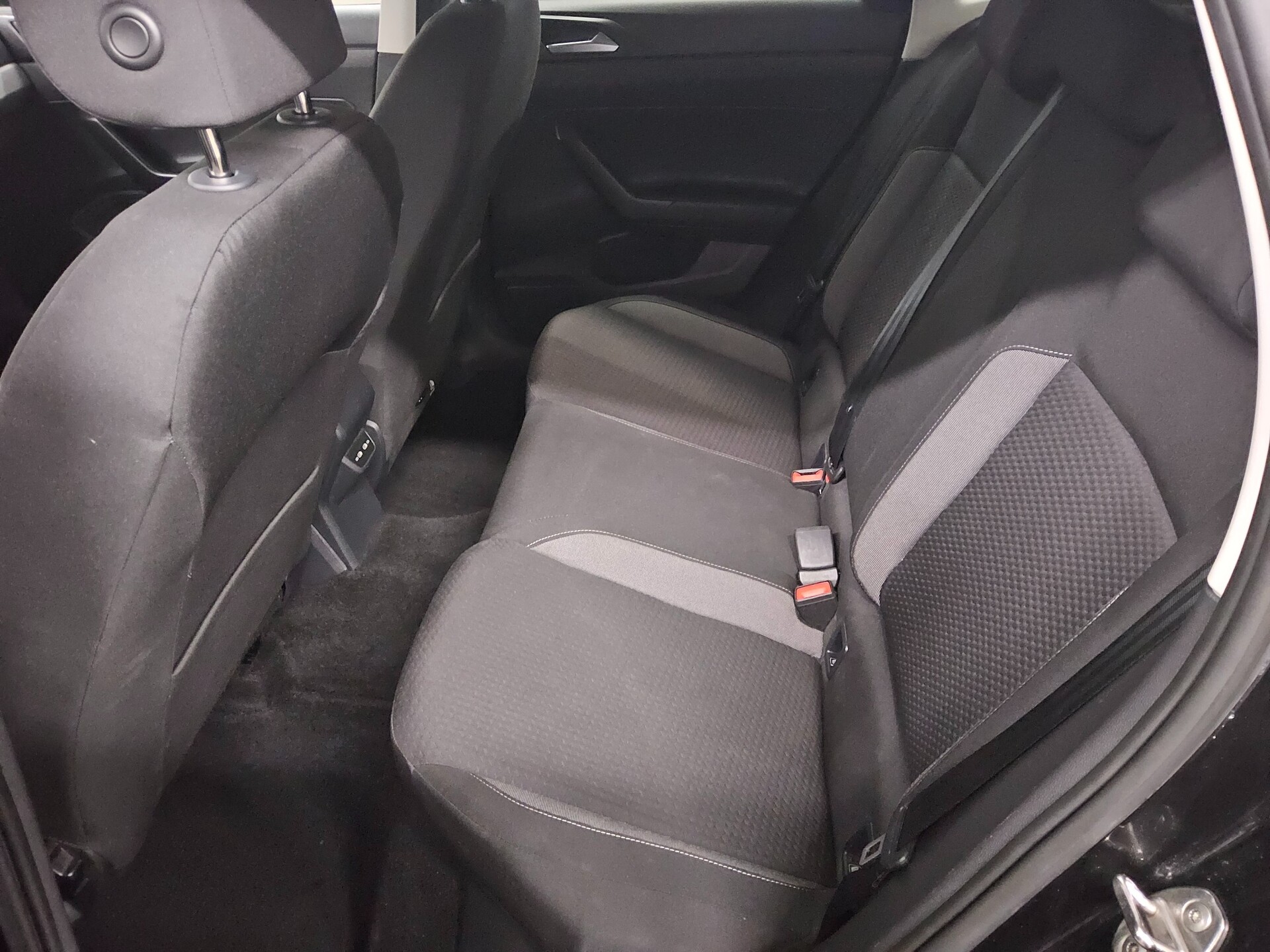 Volkswagen Polo 1.0 TSI Life Navi LED AID PDC Shz 13