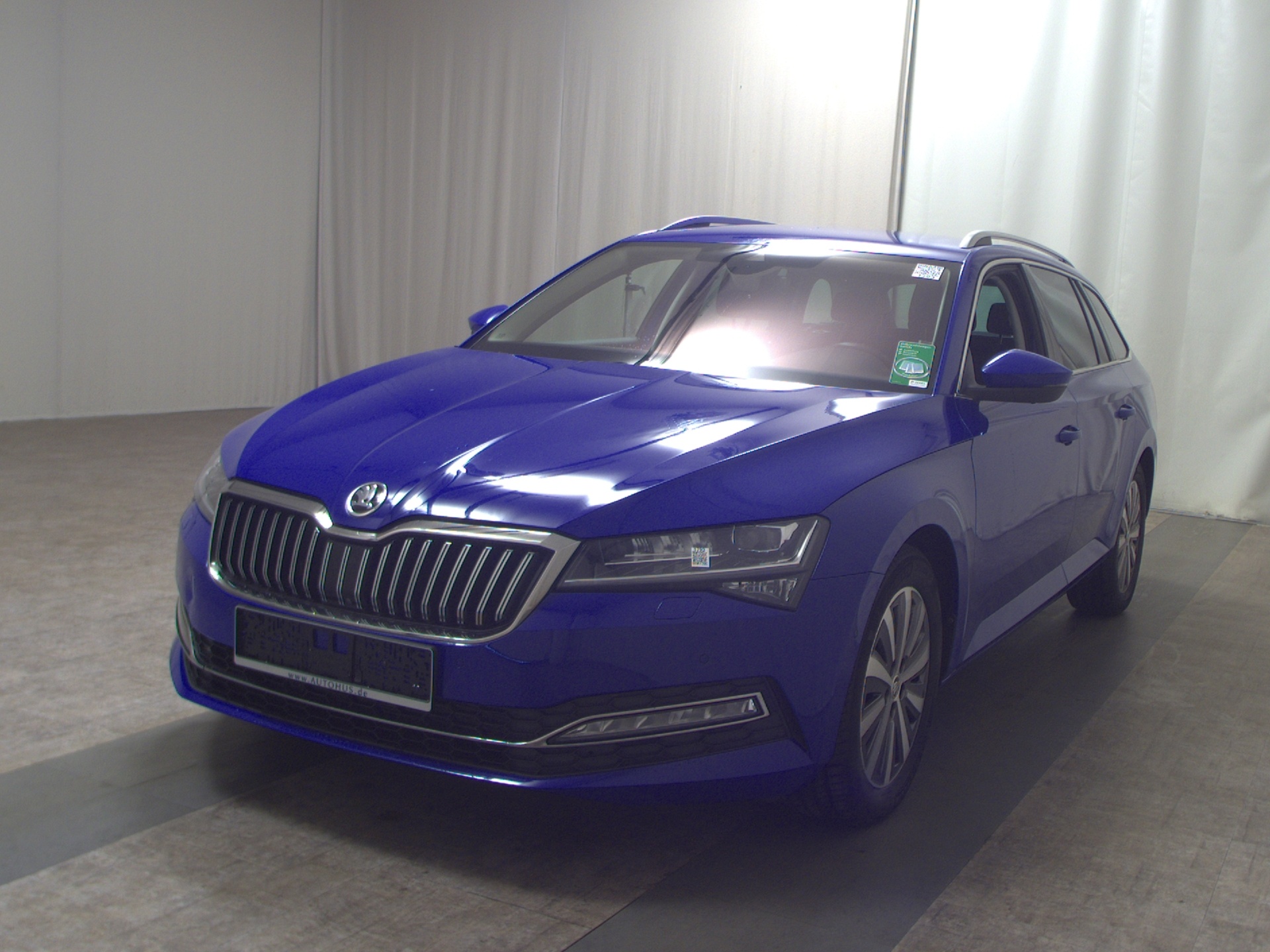 Skoda Superb Kombi 2.0 TDI Style Navi LED AID AHK ACC 2