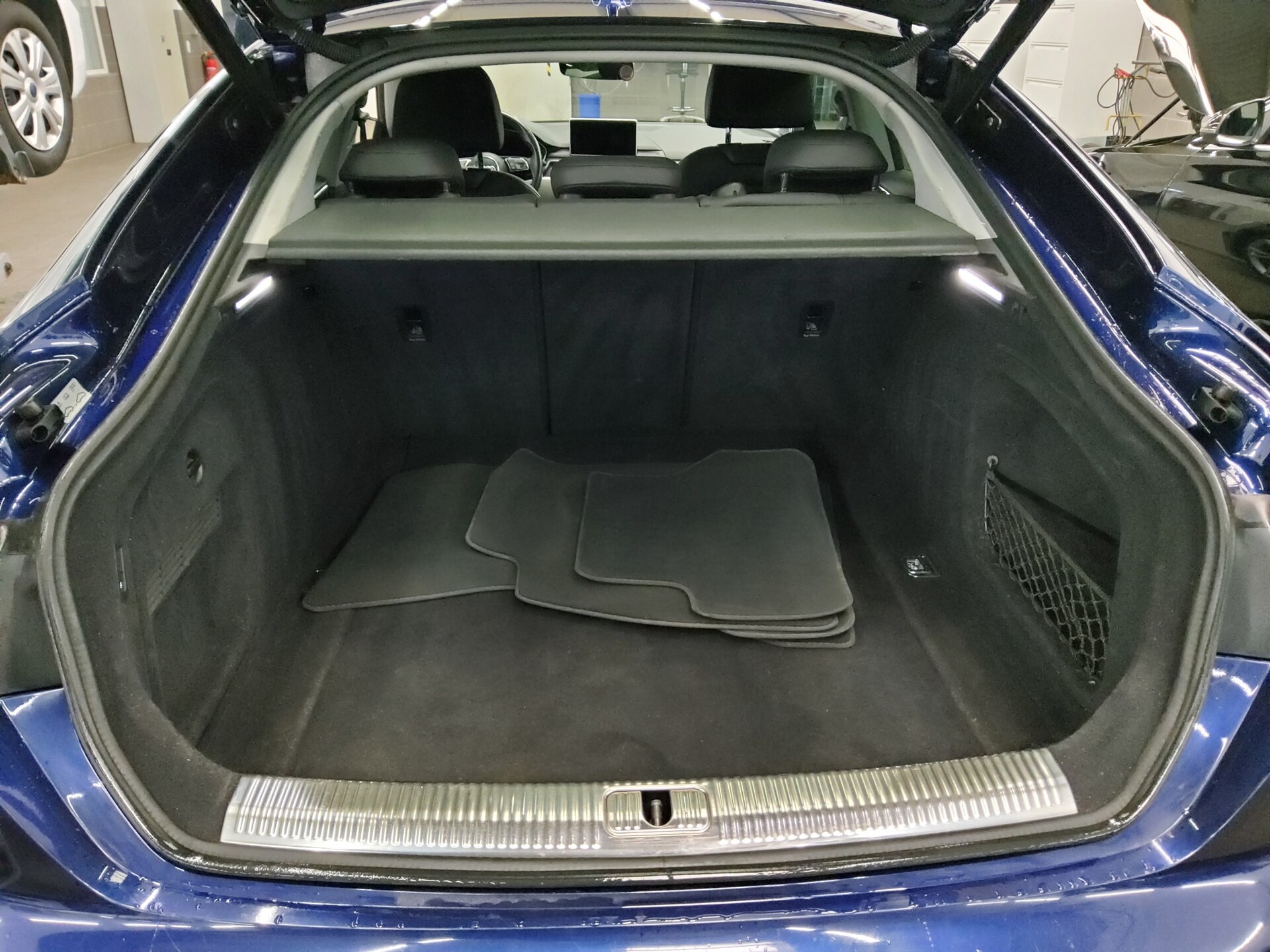 Audi A5 Sportback 35 TDI Leder Navi+ LED vc AHK RfK 12