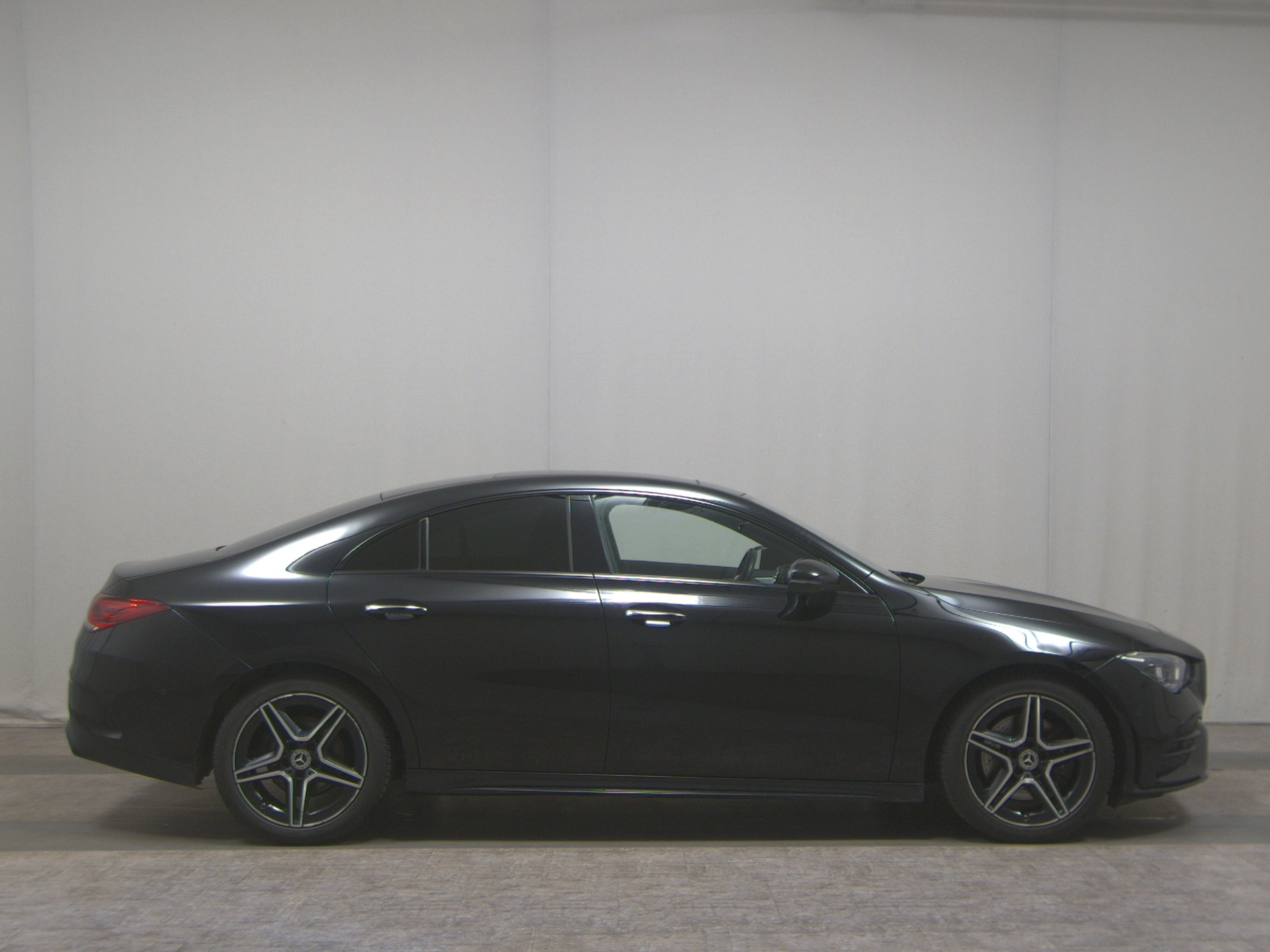 Mercedes-Benz CLA 200 AMG-Line Night Navi MB-LED Pano Memory