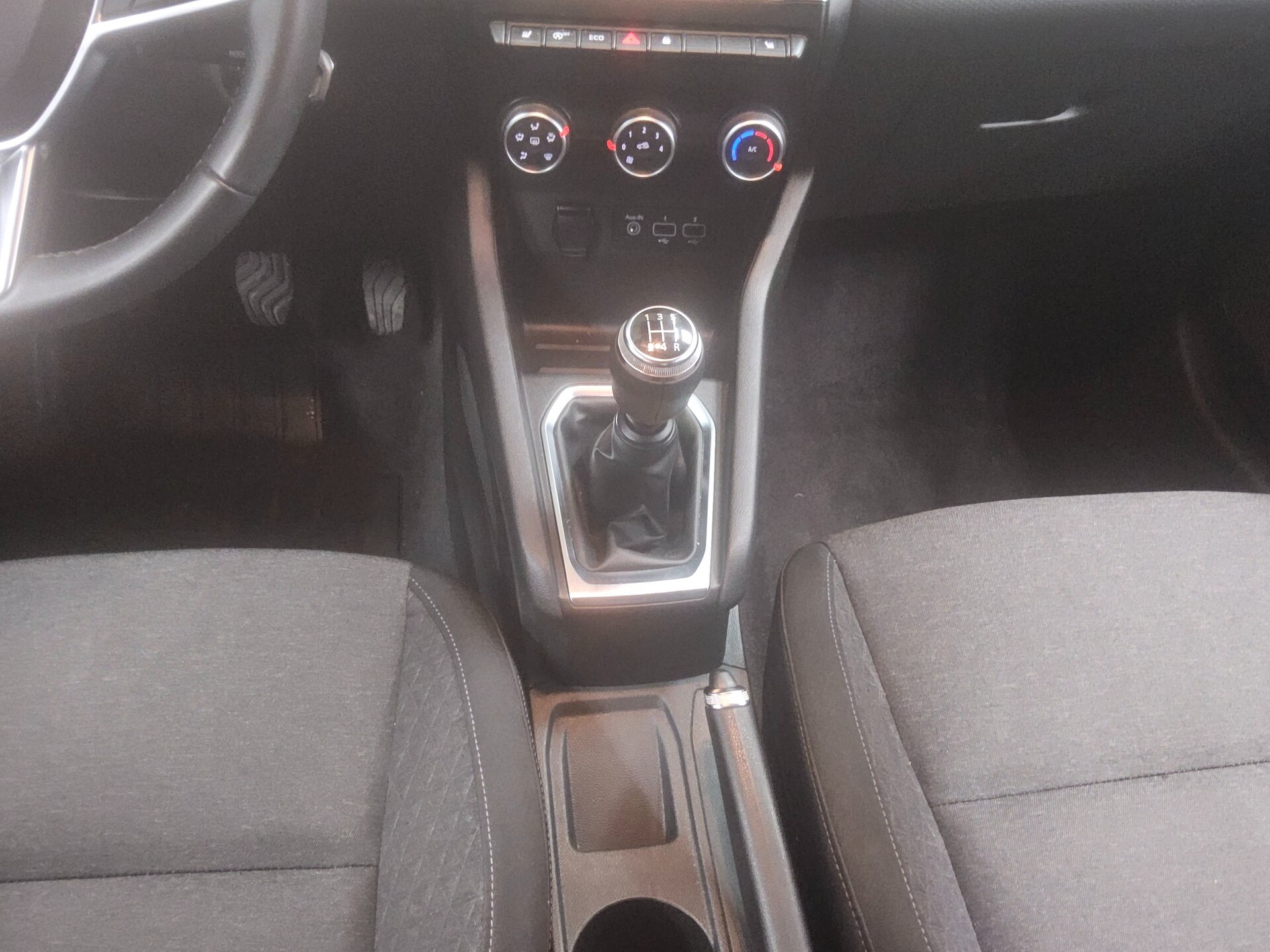 Renault Clio 1.0 Navi LED BT Tempomat 6