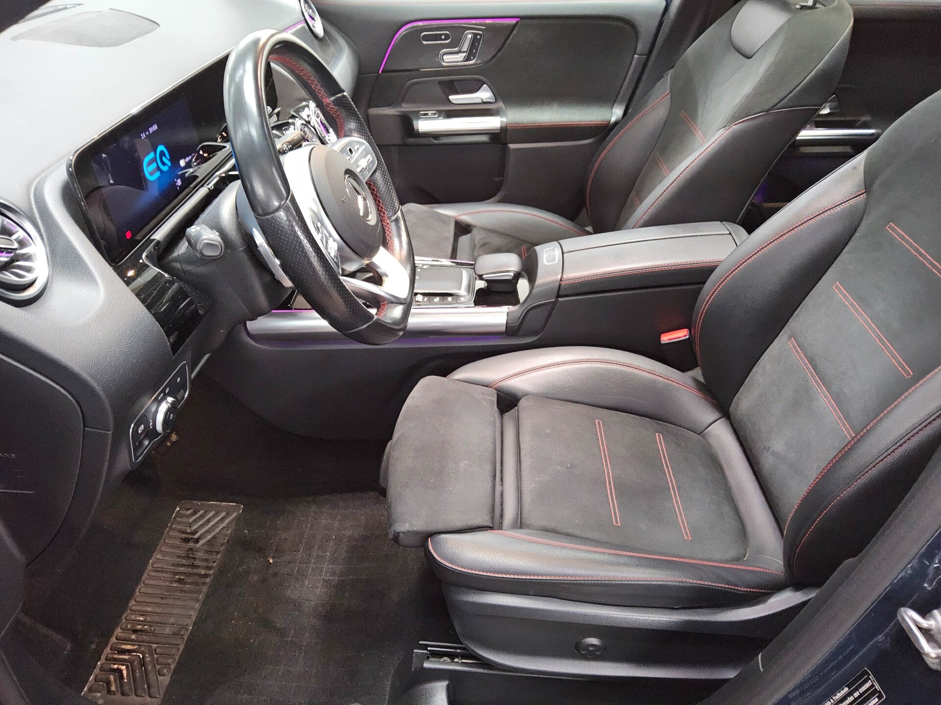 Mercedes-Benz GLA 250 e AMG-Line Navi MB-LED Pano RfK AHK Shz 9