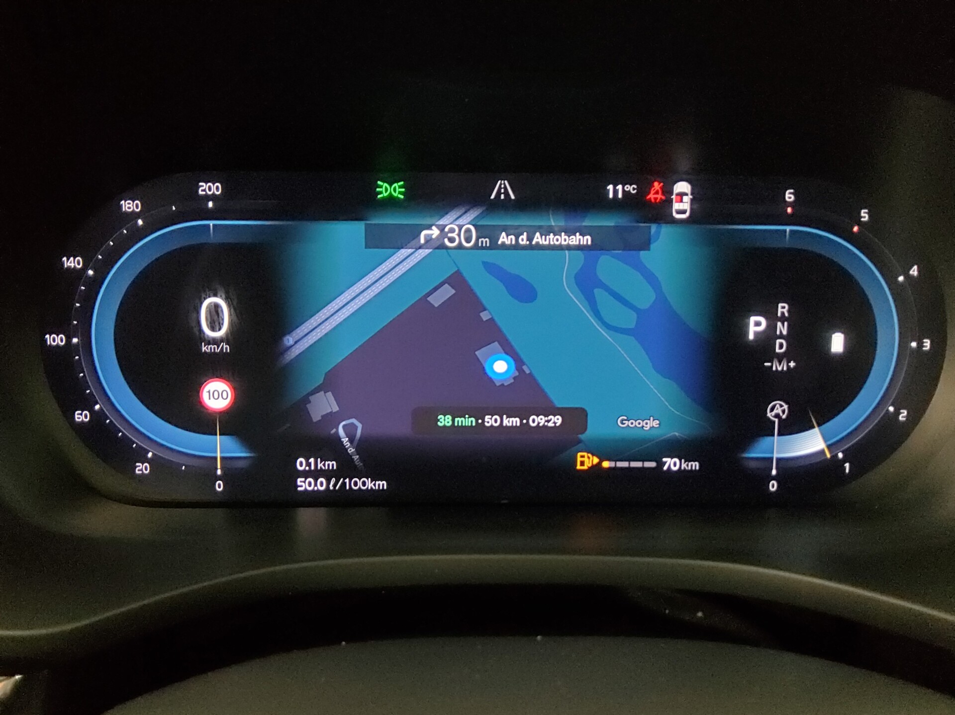 Volvo XC60 B4 Momentum Leder Navi LED RfK AHK Sound 8