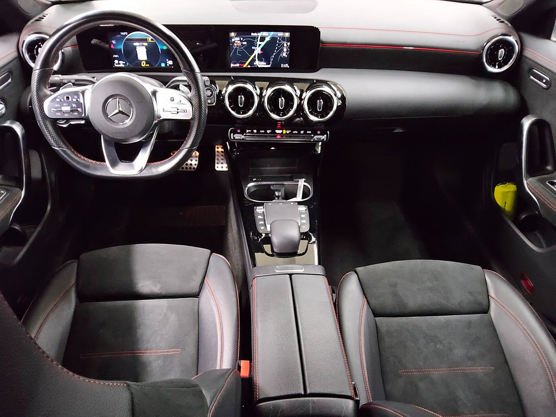 Mercedes-Benz CLA 220 SB d 4M AMG-Line Night Navi LED AHK RfK 5