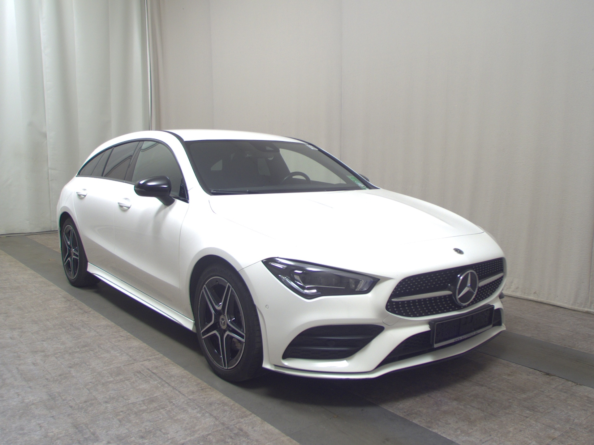Mercedes-Benz CLA 220 SB d 4M AMG-Line Night Navi LED AHK RfK 3