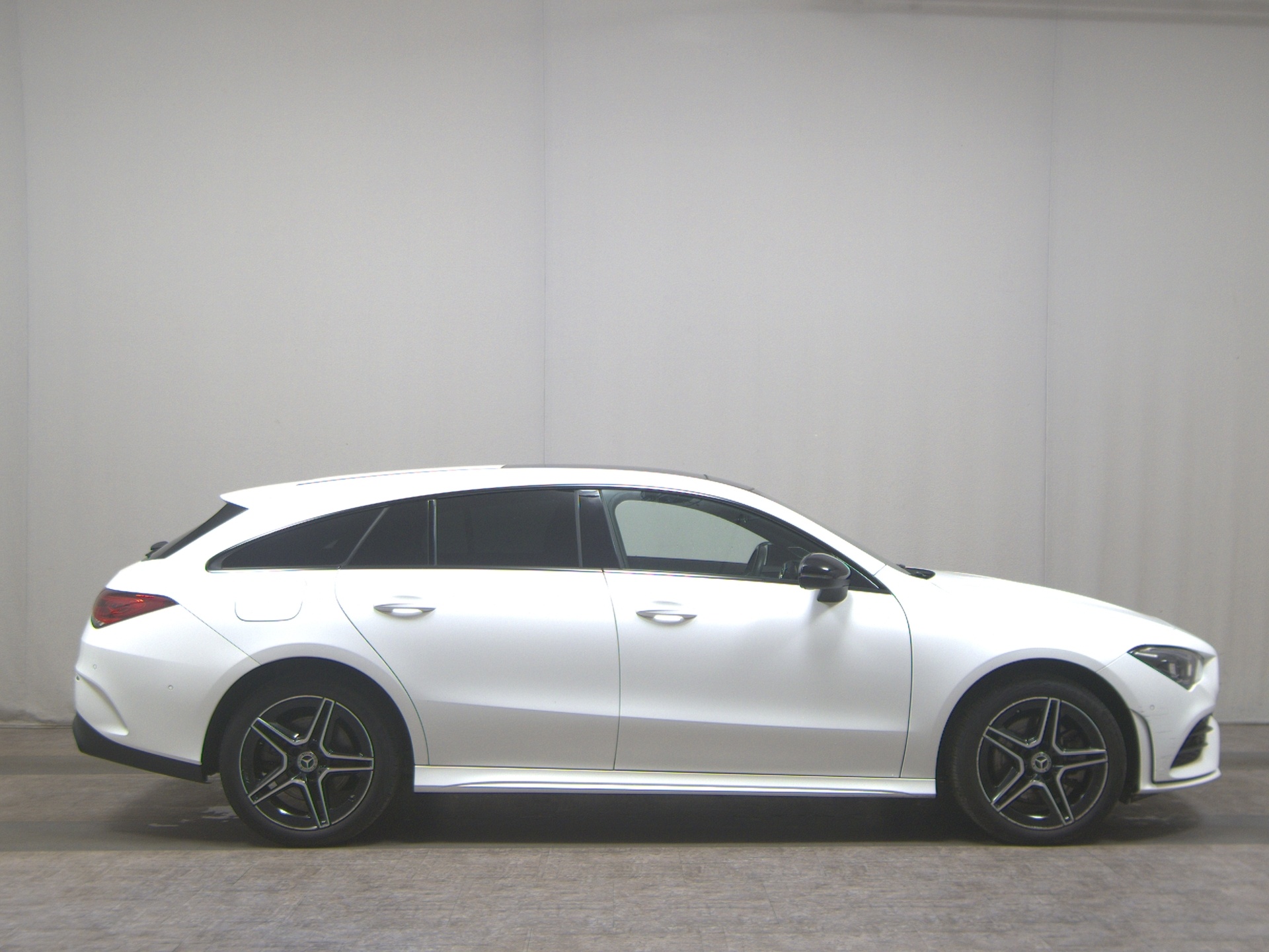 Mercedes-Benz CLA 250 Shooting Brake e AMG-Line Pano Burmester