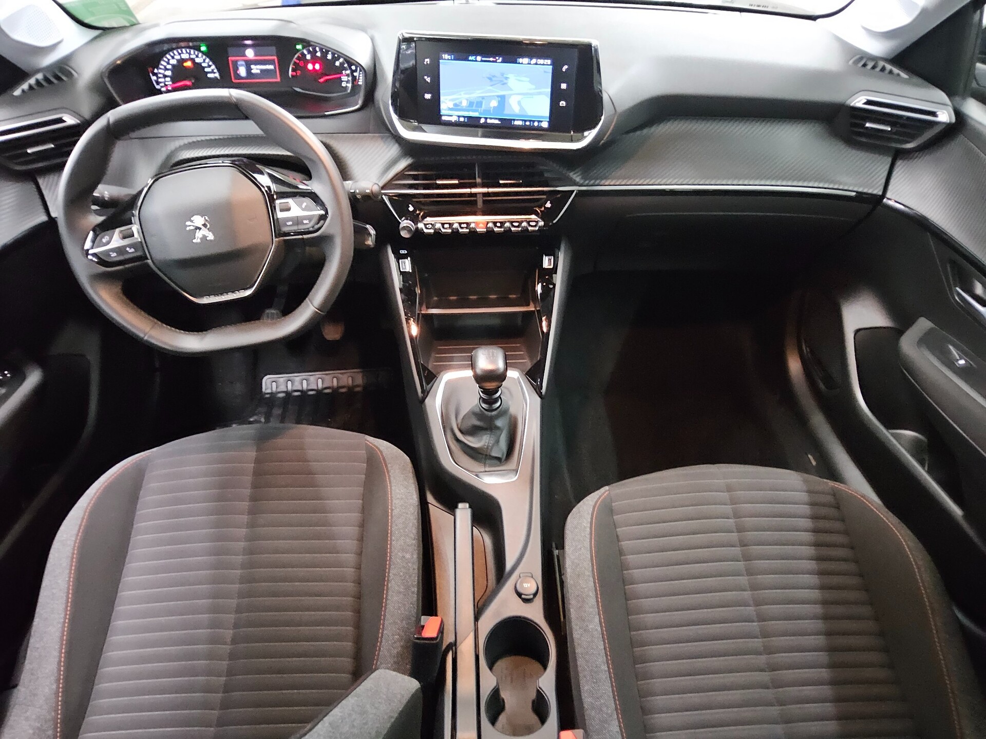 Peugeot 208 1.5 BlueHDI Active Navi LED PDC Shz Tempomat 5