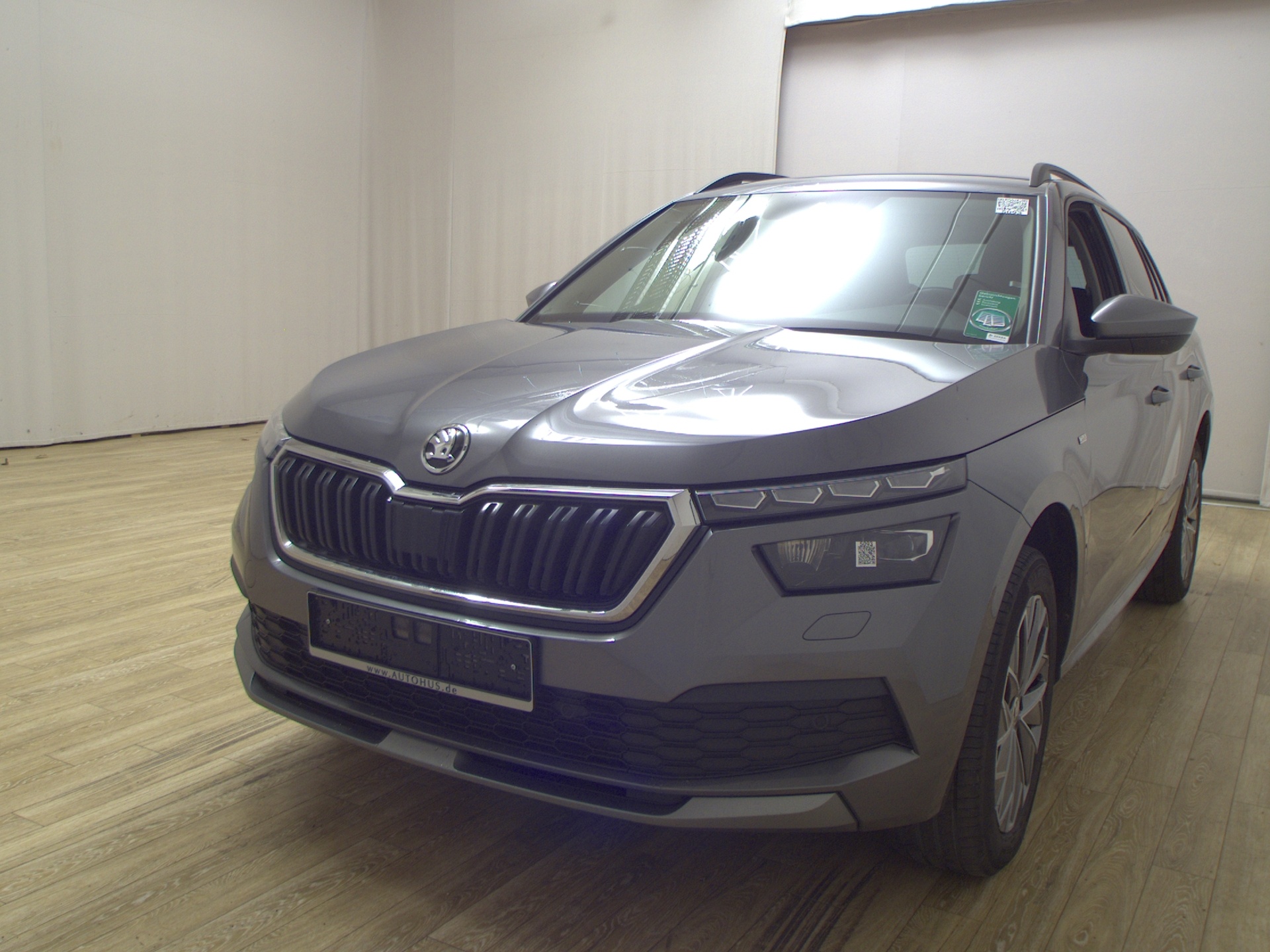 Skoda Kamiq 1.0 TSI Tour Navi LED virtual RfK Shz PDC 2