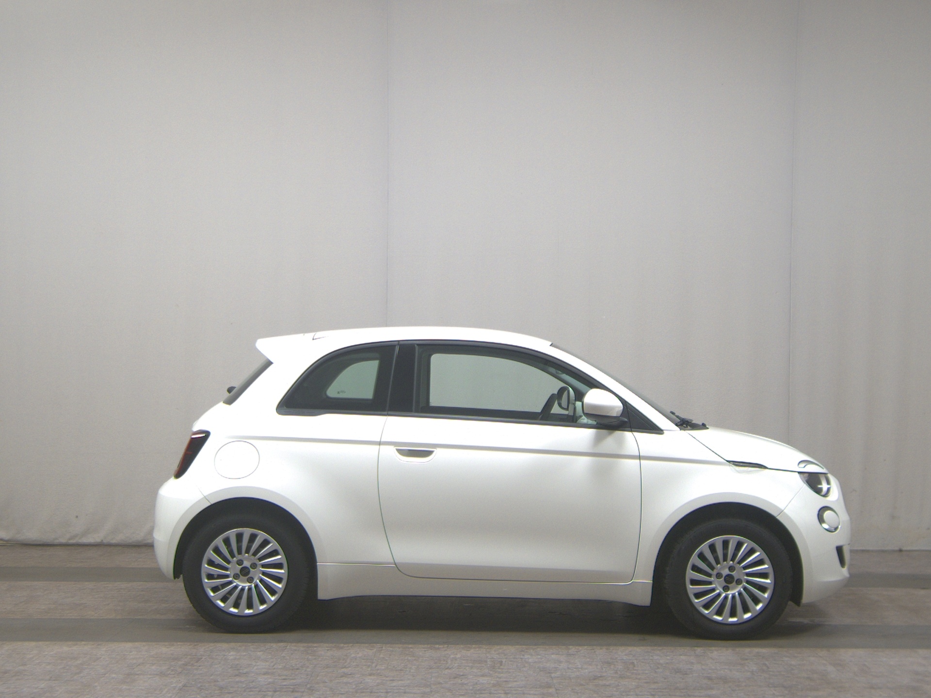 Fiat 500e Base 42kWh Bluetooth MFL DAB+