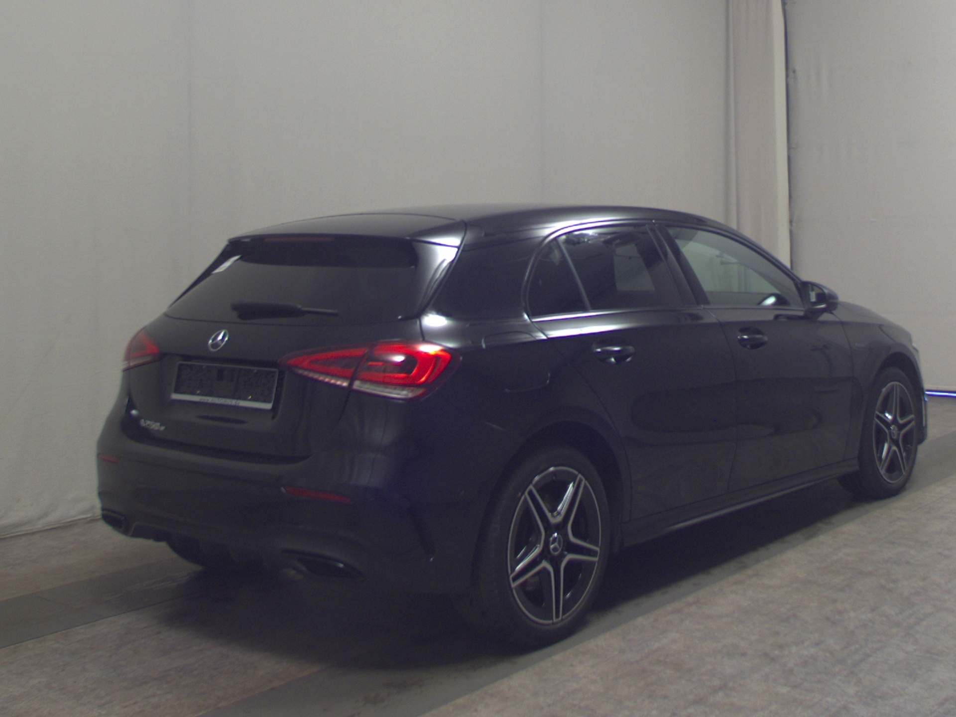 Mercedes-Benz A 250 e AMG-Line Night Navi LED MBUX+ Kamera 4