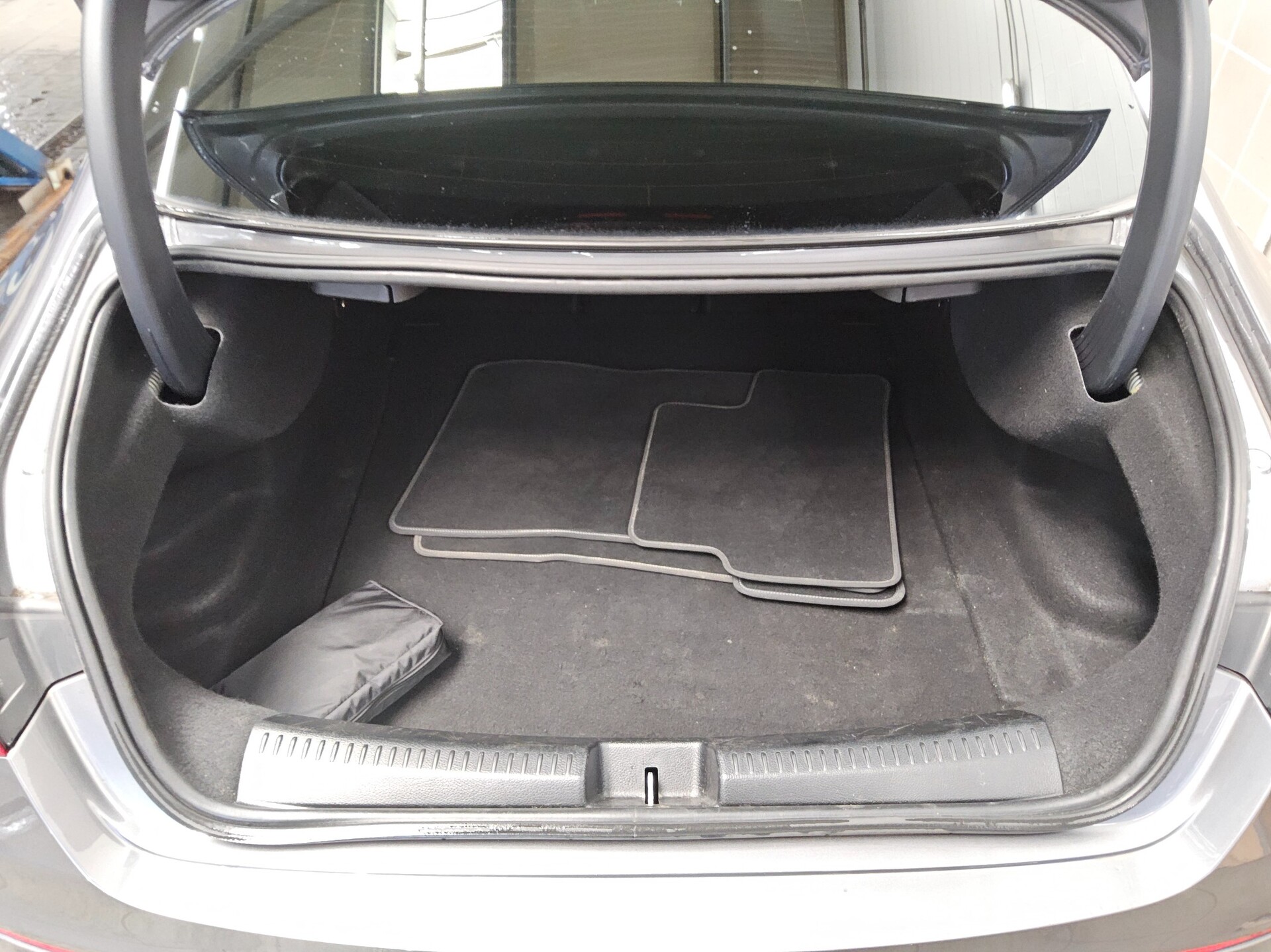 Mercedes-Benz CLA 200 d AMG-Line Night Navi LED MBUX 12