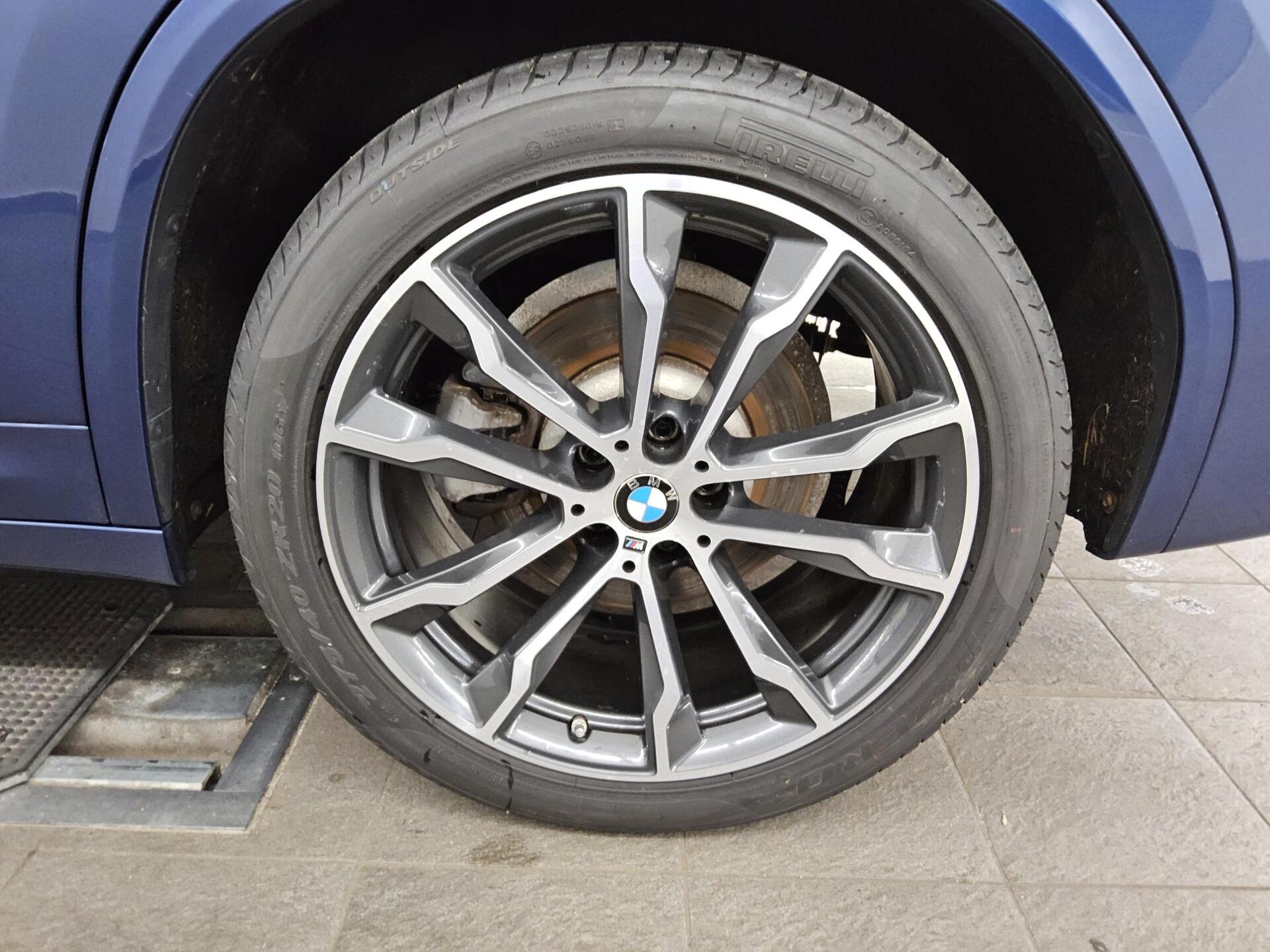 BMW X3 xDrive20d M-Sport T-Leder Navi LED RfK AHK 10